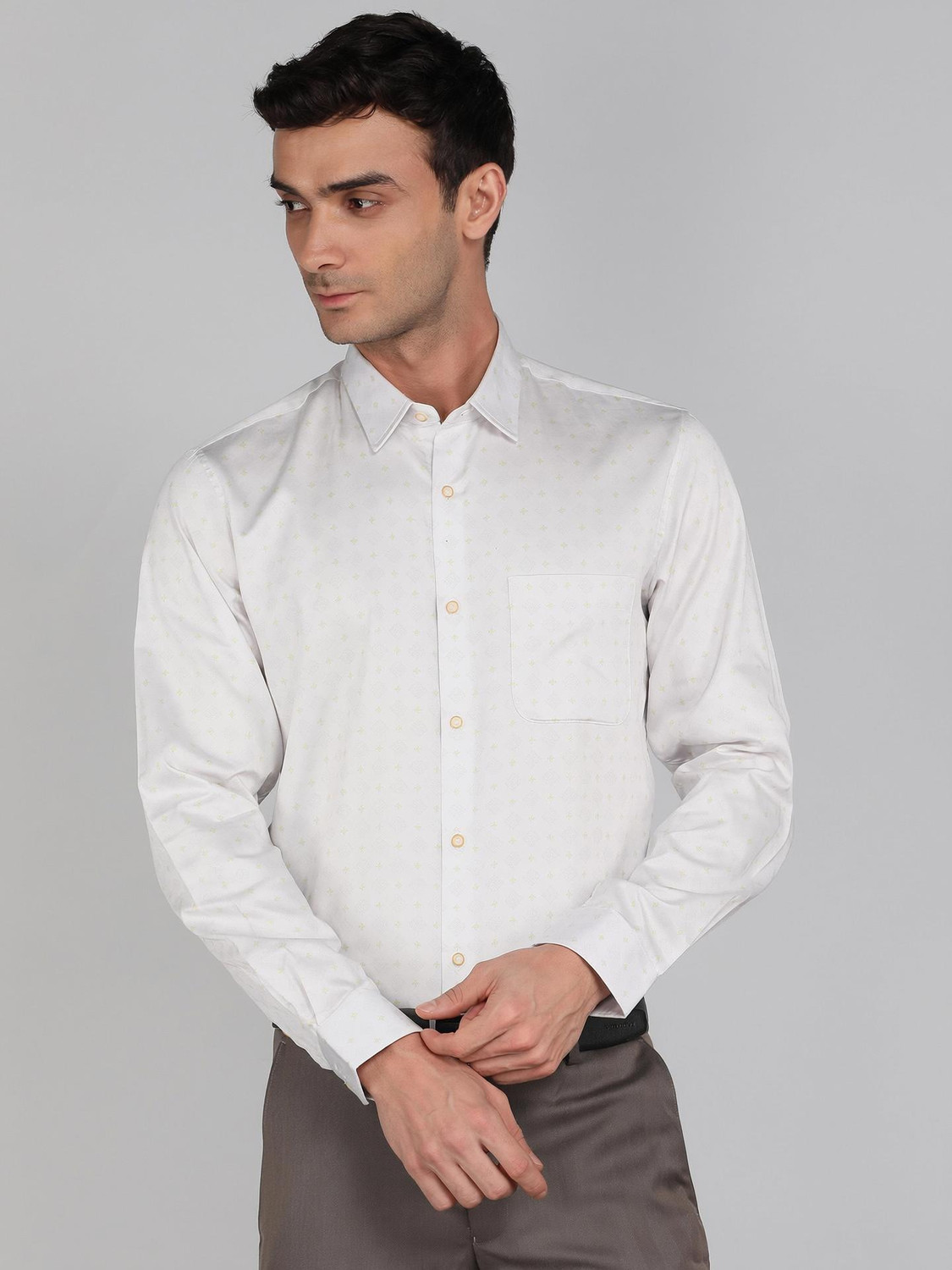 Image of PETER ENGLAND Men Printed Casual White Shirt