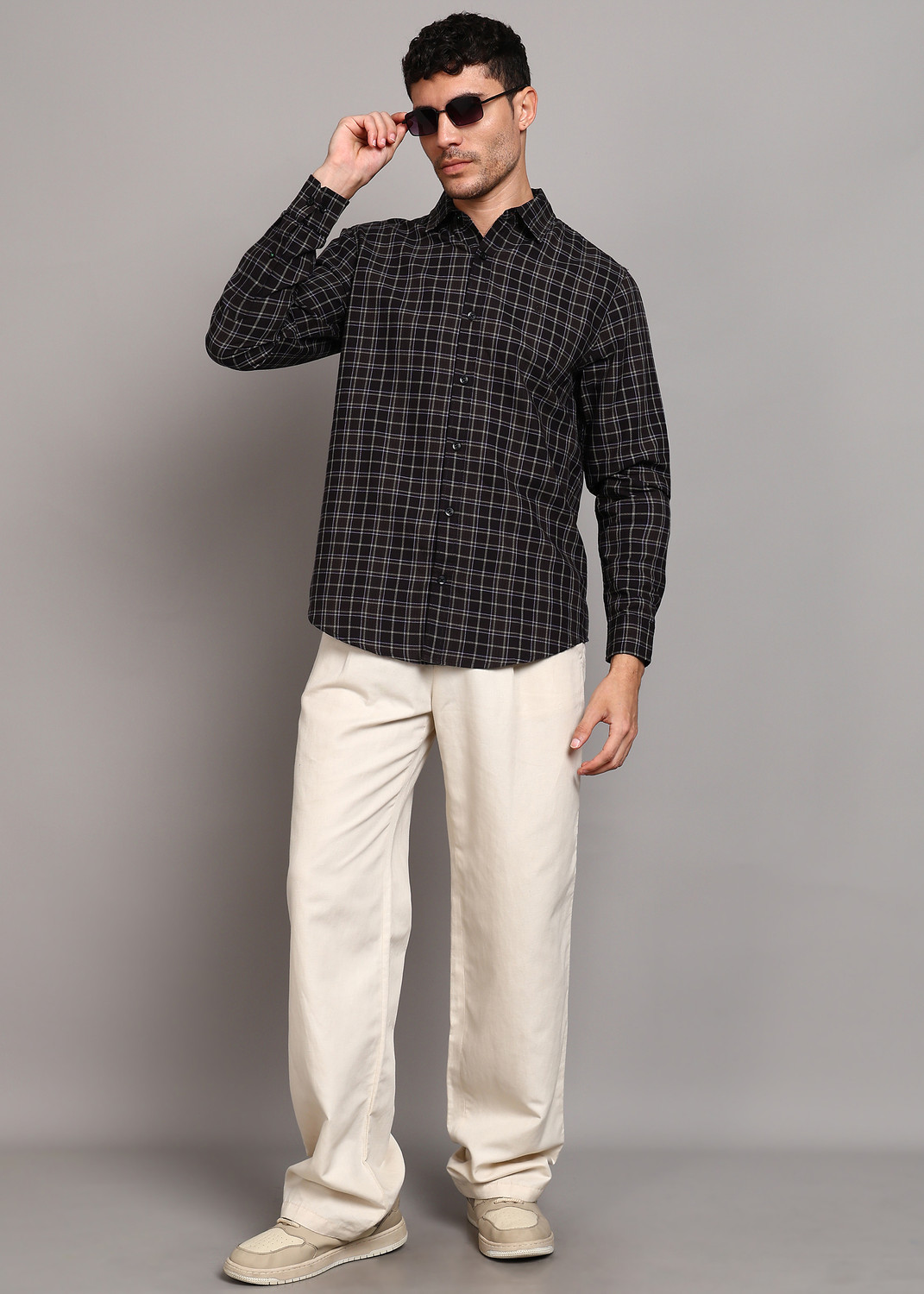 Image of United Colors of Benetton Men Regular Fit Checkered Casual Shirt