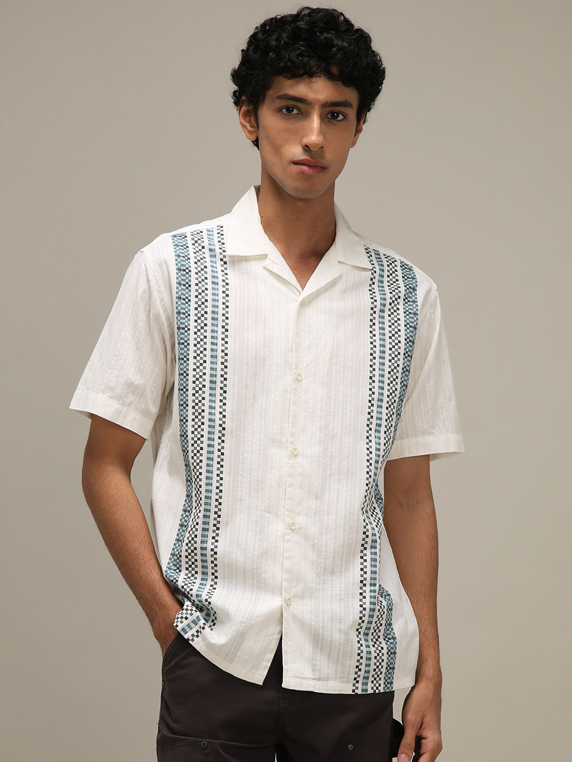 Image of MUFTI Men Relaxed Fit Geometric Print Spread Collar Casual Shirt