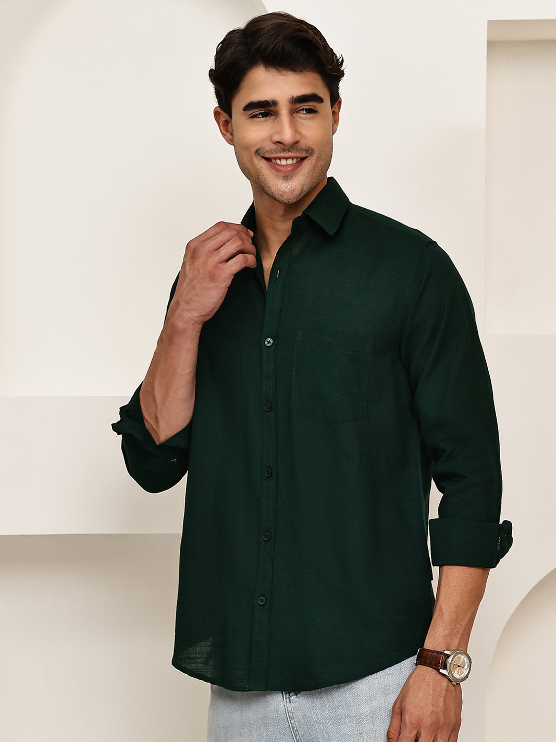 Image of Roadster Men Solid Casual Green Shirt
