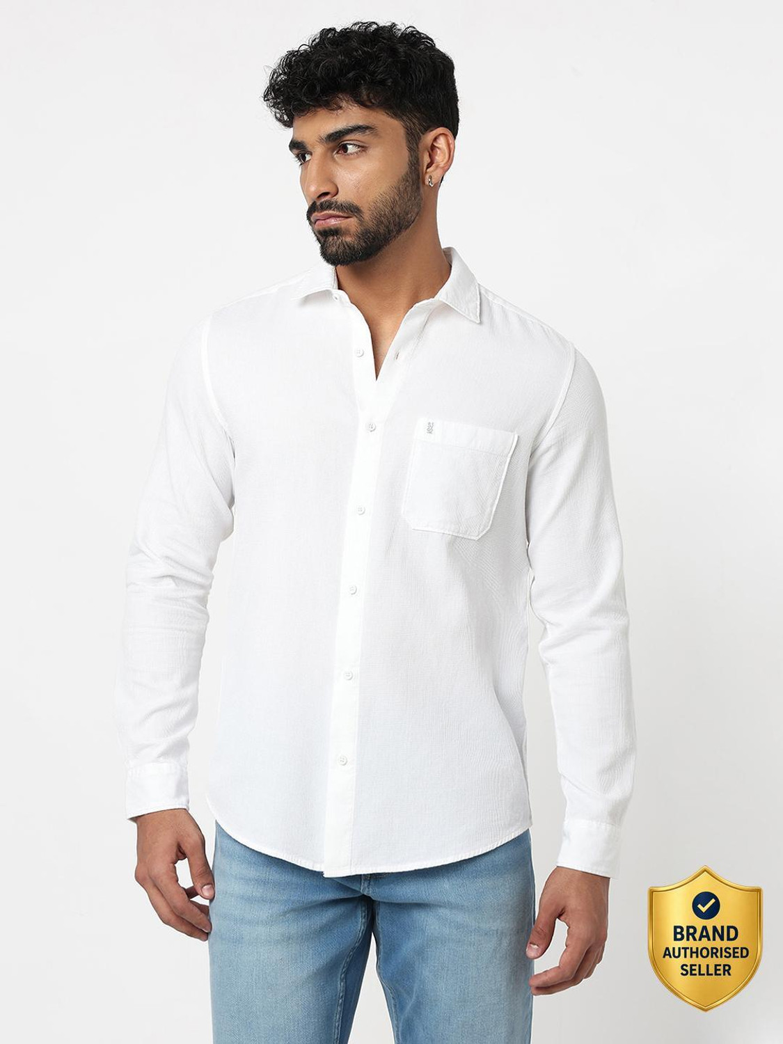 Image of Spykar Men Solid Casual White Shirt