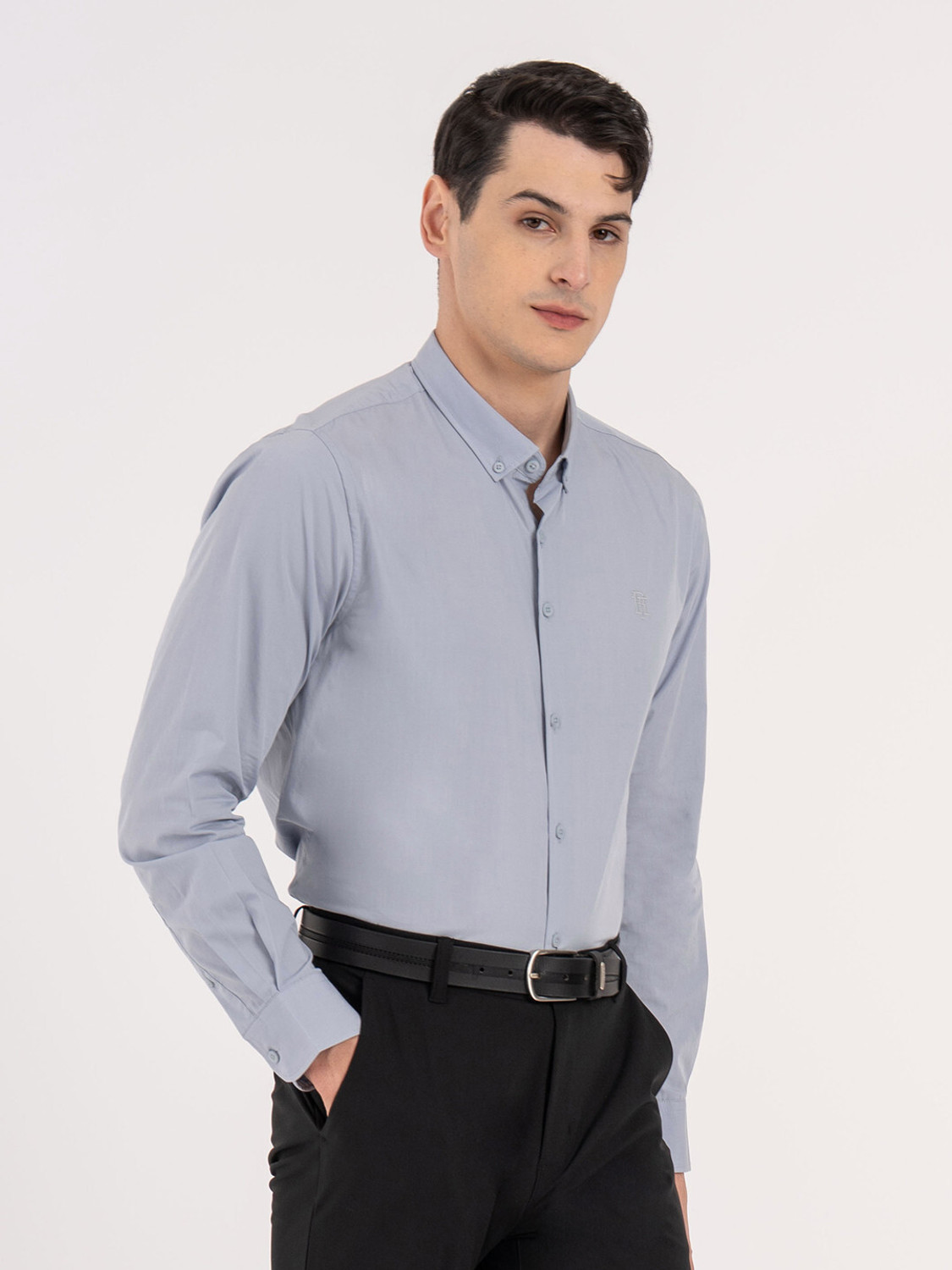 Image of RED TAPE Men Solid Casual Blue Shirt