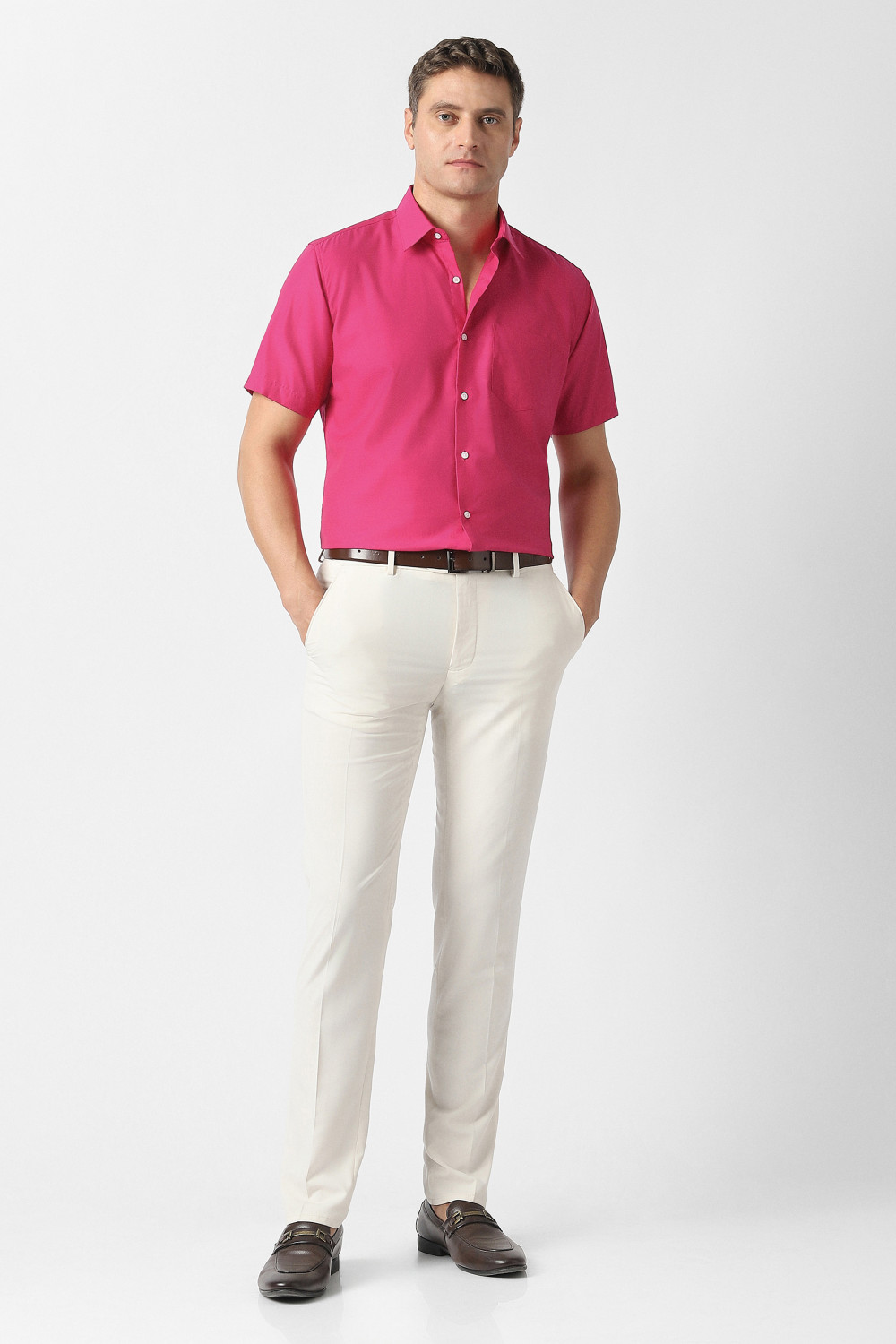 Image of VAN HEUSEN Men Regular Fit Solid Formal Shirt