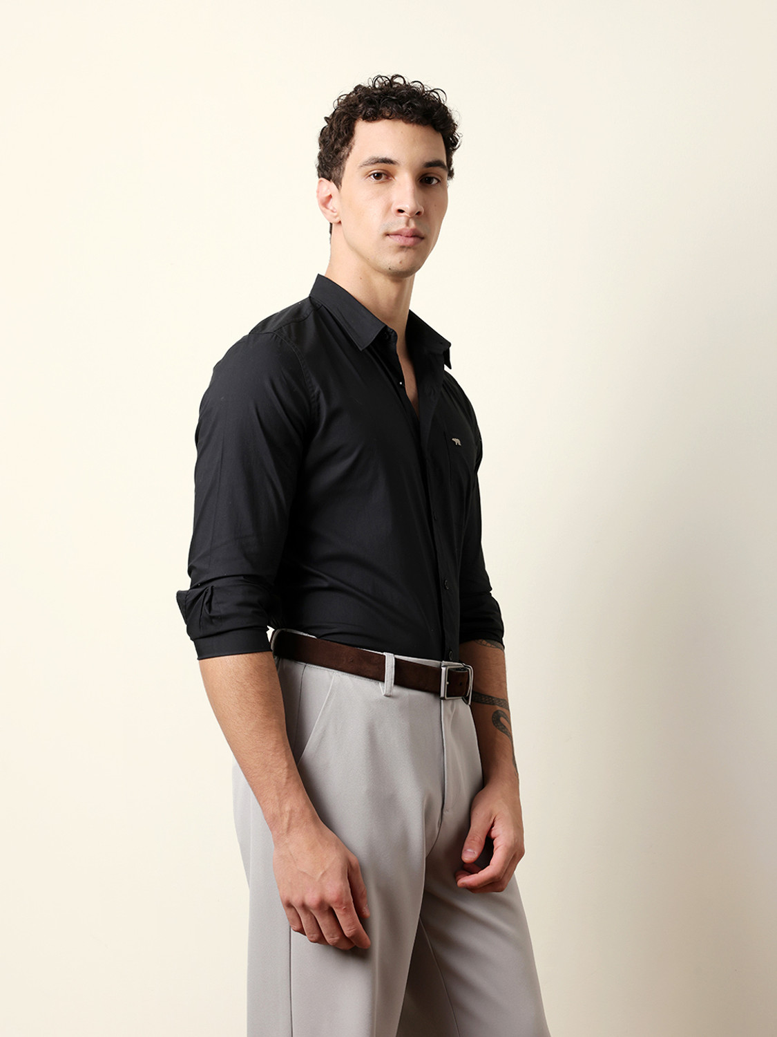 Image of THE BEAR HOUSE Men Solid Casual Black Shirt
