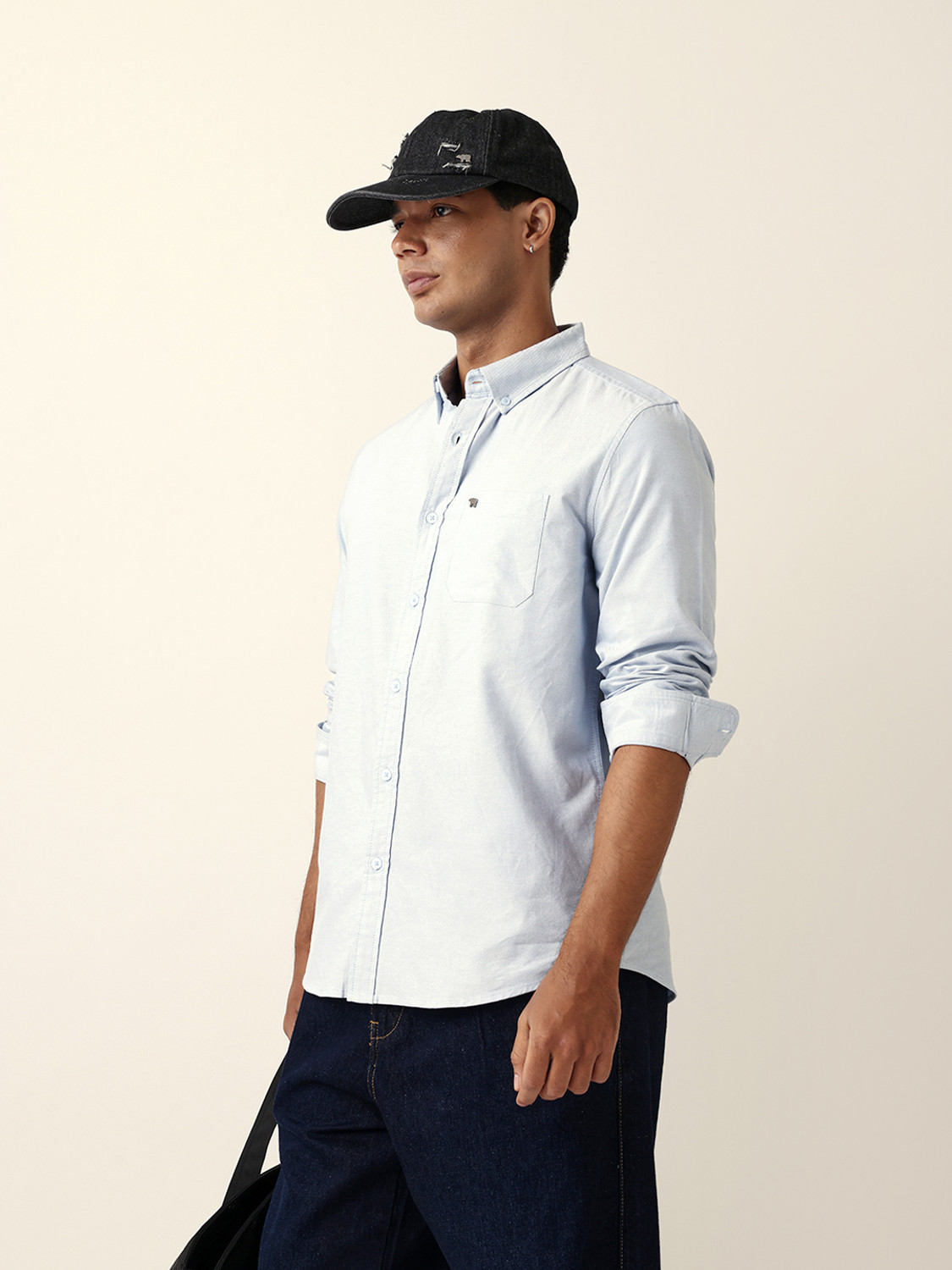 Image of THE BEAR HOUSE Men Solid Casual Blue Shirt