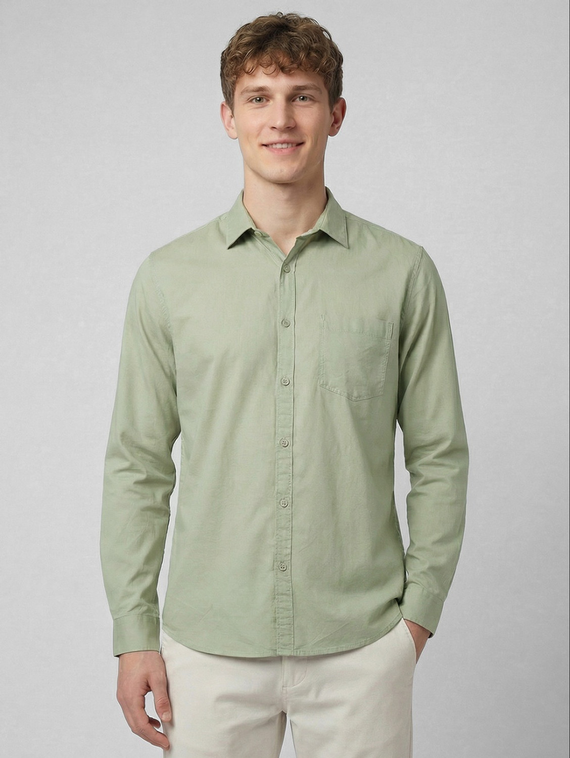 Image of R&B Men Solid Casual Green Shirt