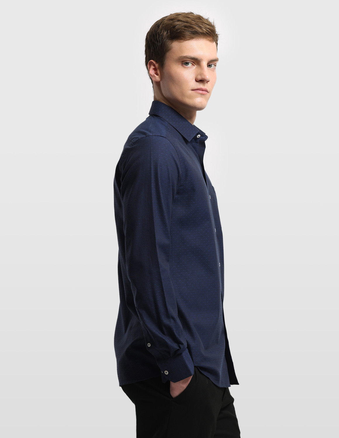 Image of ARROW Men Slim Fit Checkered Spread Collar Casual Shirt