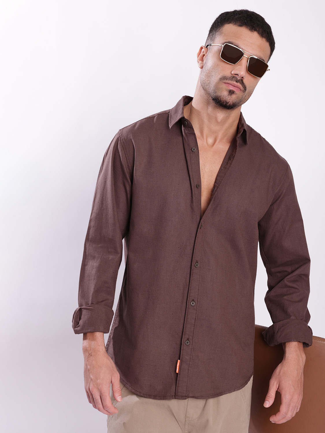 Image of Bene Kleed Men Solid Casual Brown Shirt