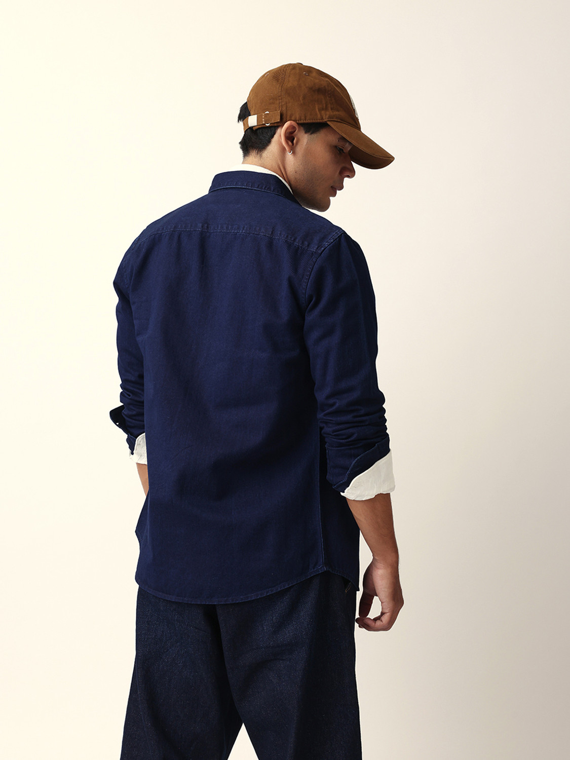 Image of THE BEAR HOUSE Men Solid Casual Blue Shirt