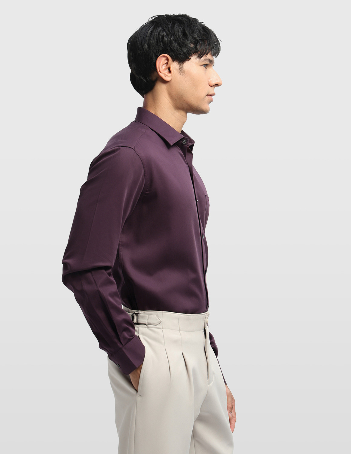 Image of ARROW Men Slim Fit Solid Spread Collar Formal Shirt