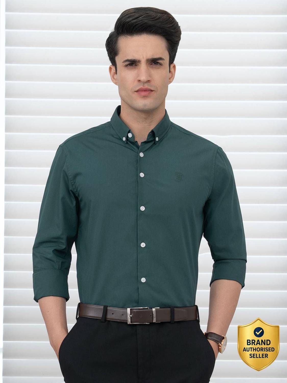 RED रेड टेप Shirt - Image 1