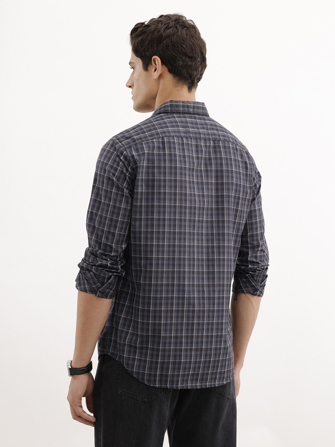 Image of WROGN Men Regular Fit Checkered Casual Shirt