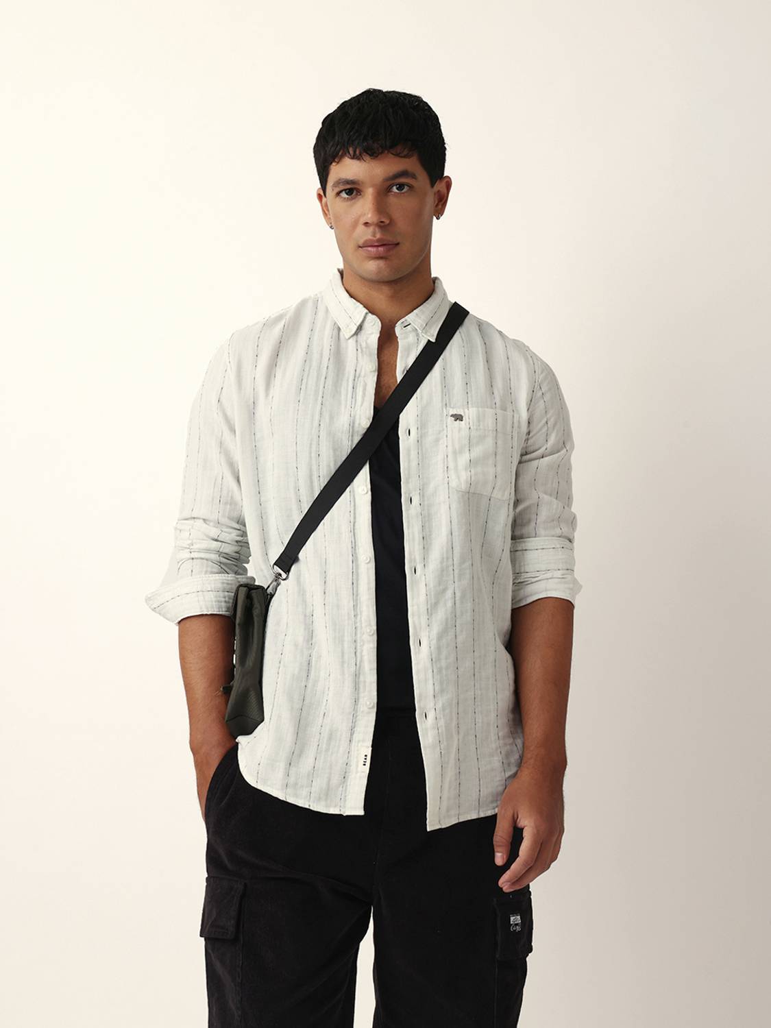 THE BEAR HOUSE Men Striped Casual White Shirt