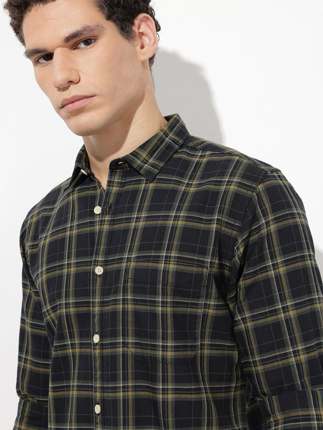 Image of Roadster Men Checkered Casual Black Shirt