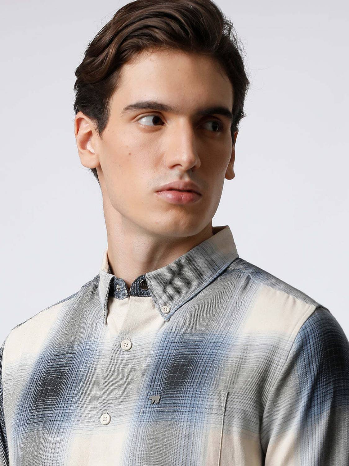 THE BEAR HOUSE Men Checkered Casual Blue Shirt - Image 2