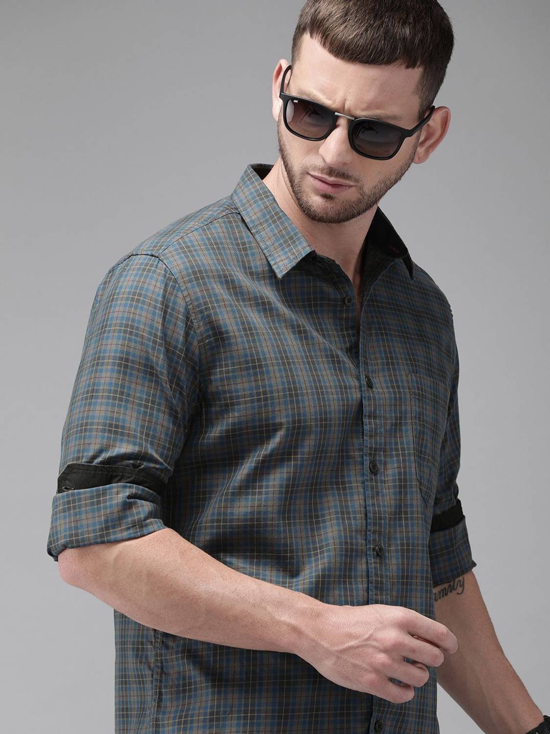 Roadster Men Checkered Casual Grey Shirt - Image 1