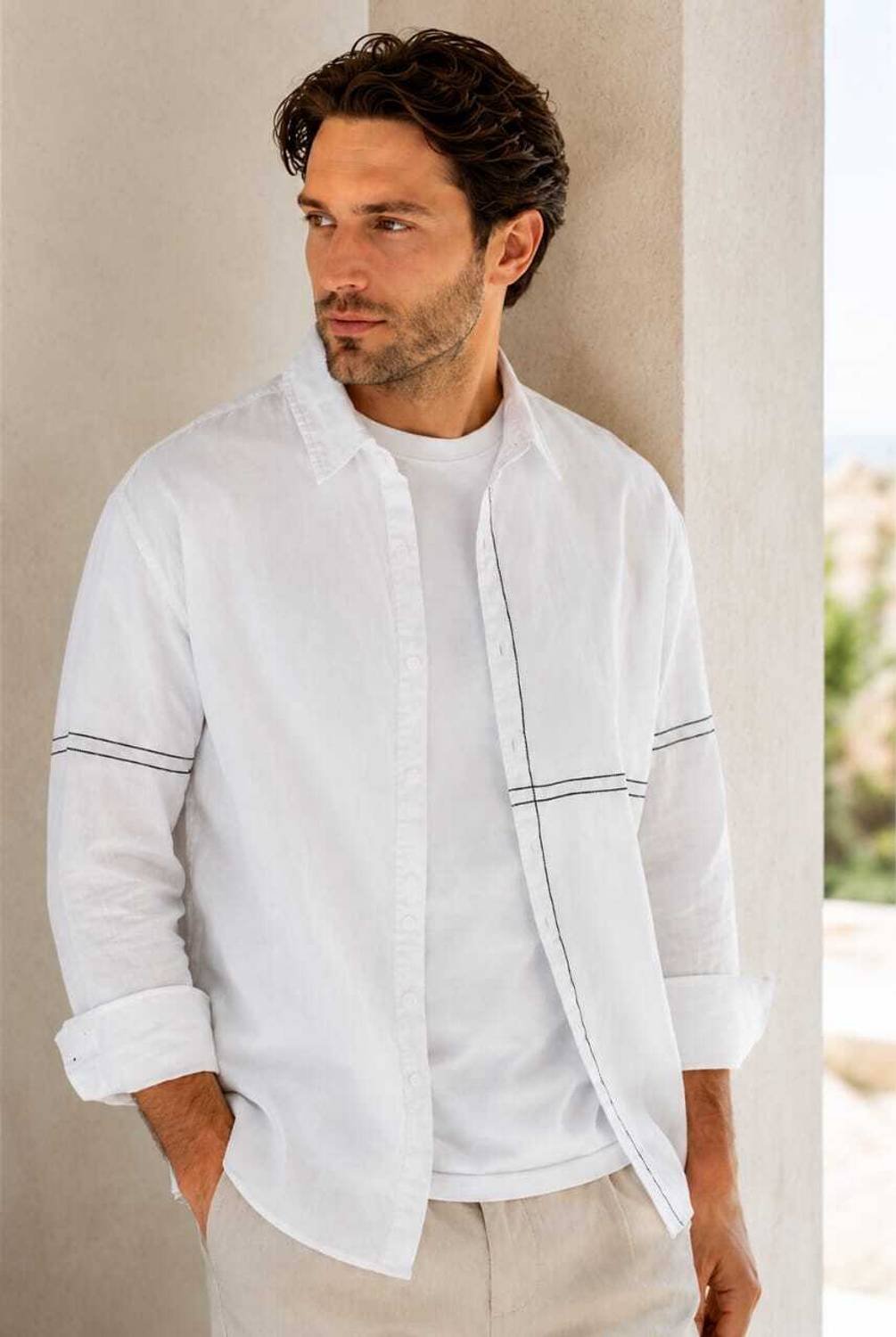 Kesar Men White Casual Shirt - Image 1