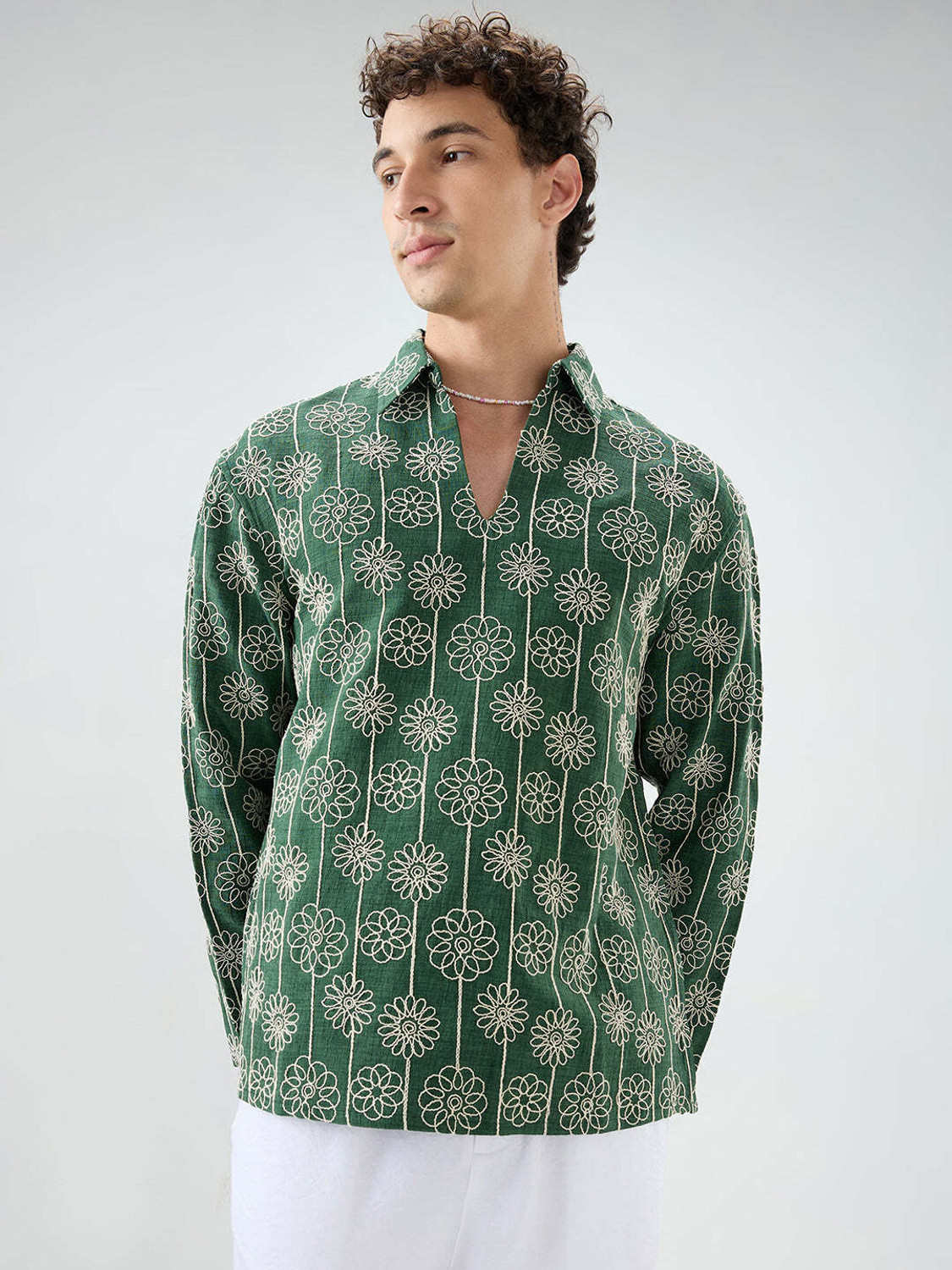 Image of VASTRADO Men Printed Casual Green Shirt