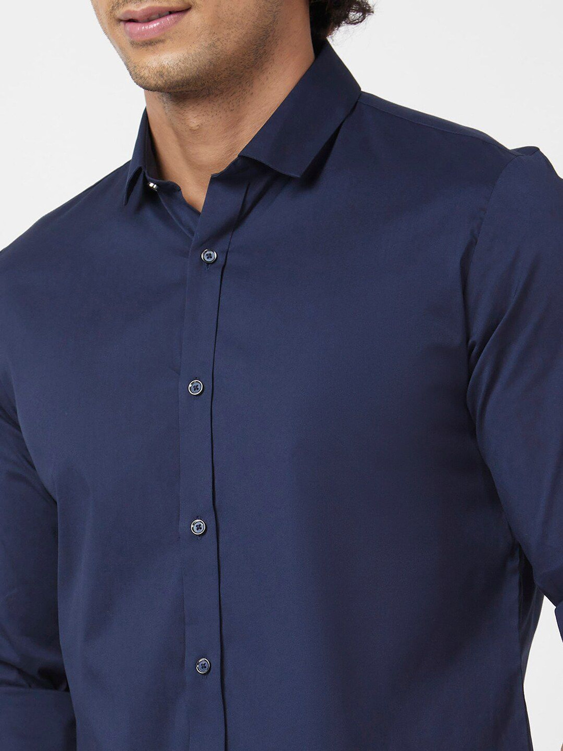 Image of Spykar Men Regular Fit Solid Slim Collar Casual Shirt