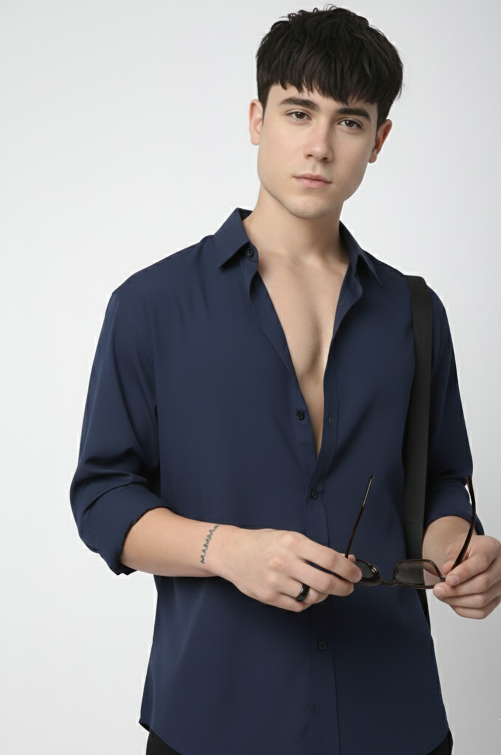 Image of WE KAIKA Men Solid Casual Dark Blue Shirt