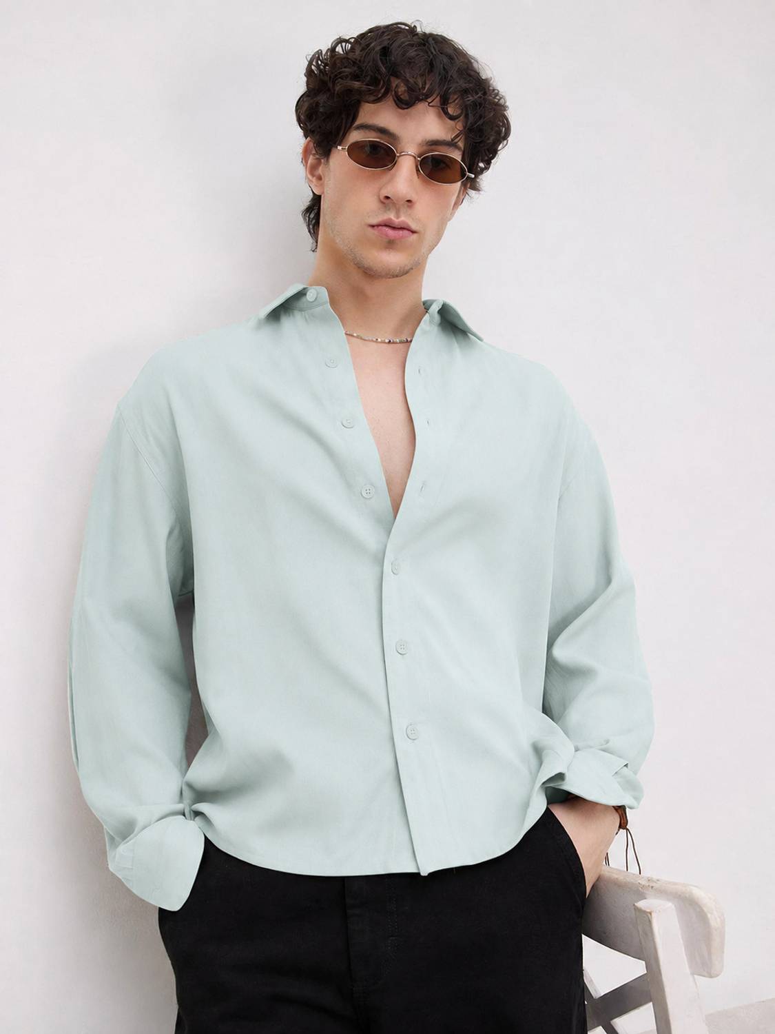 WE KAIKA Men Regular Fit Solid Spread Collar Casual Shirt - Image 1