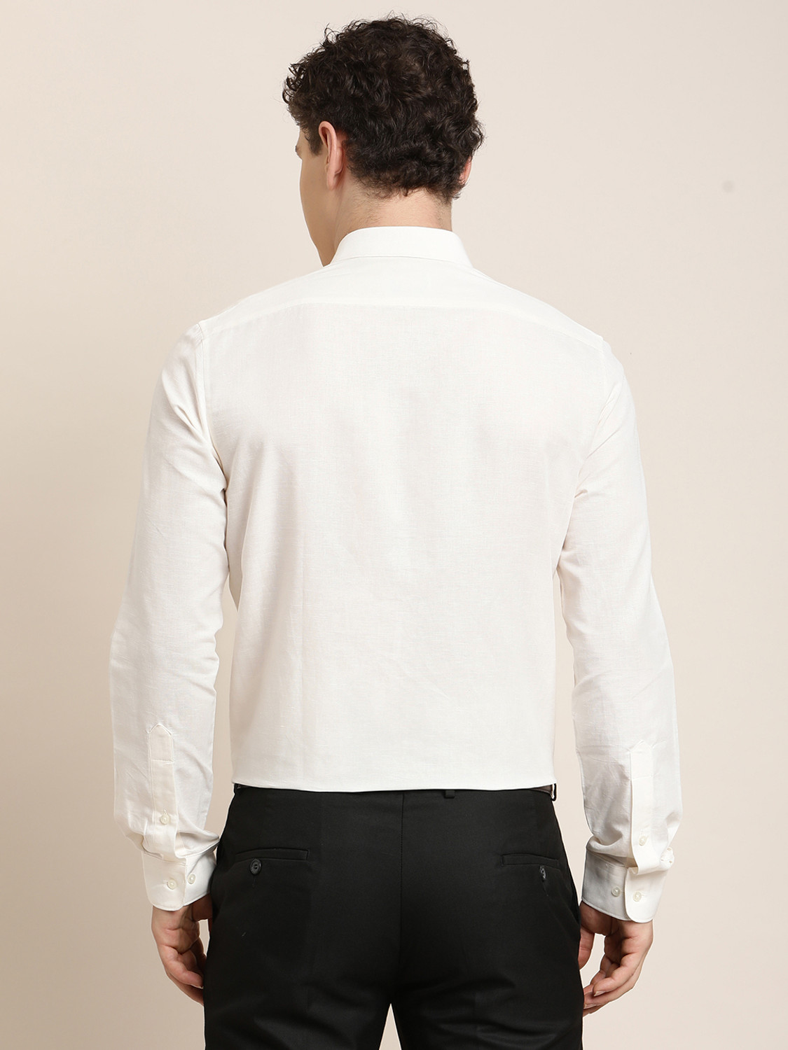 Image of TURTLE Men Slim Fit Solid Spread Collar Formal Shirt