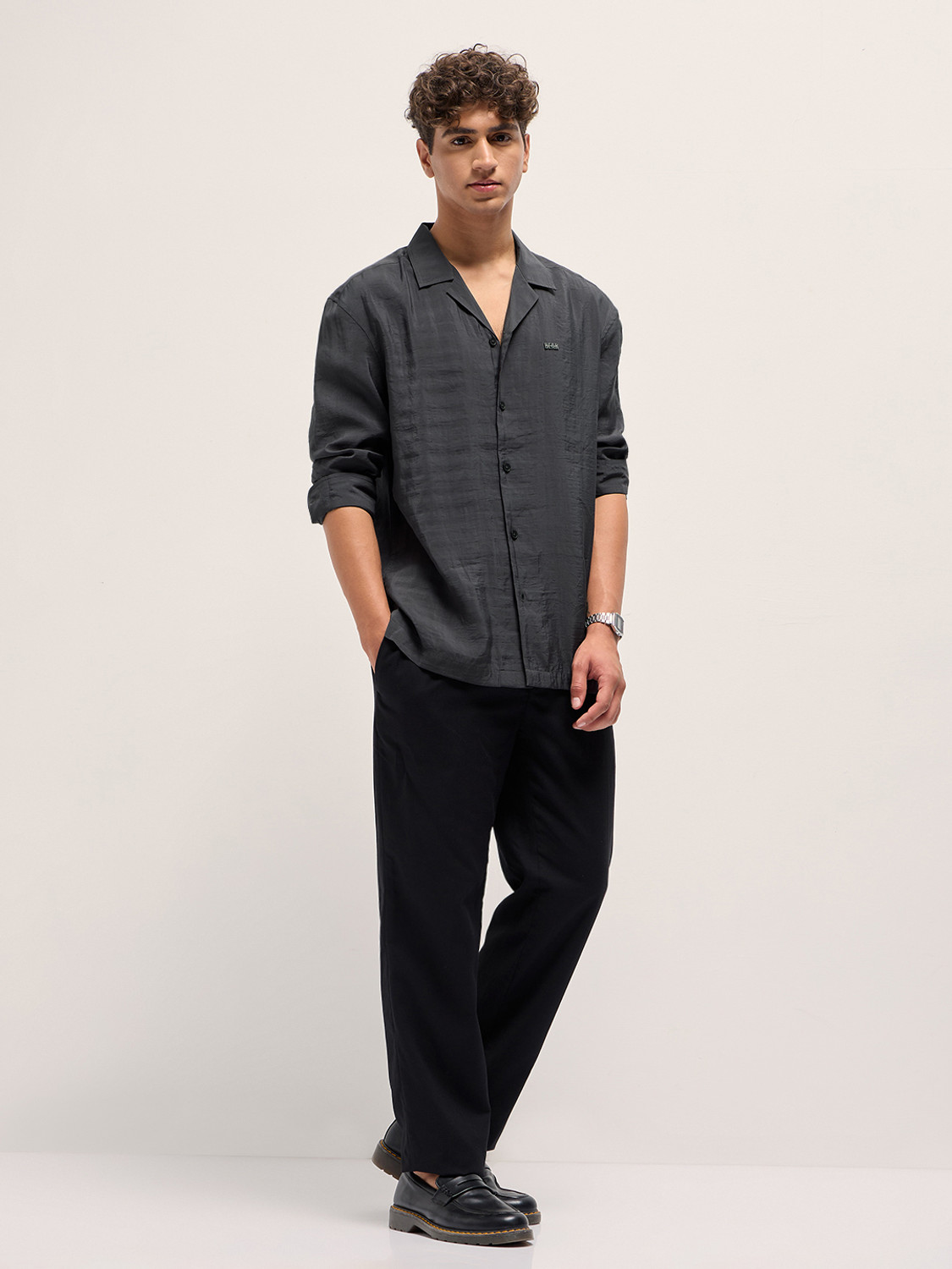 Image of THE BEAR HOUSE Men Solid Casual Grey Shirt