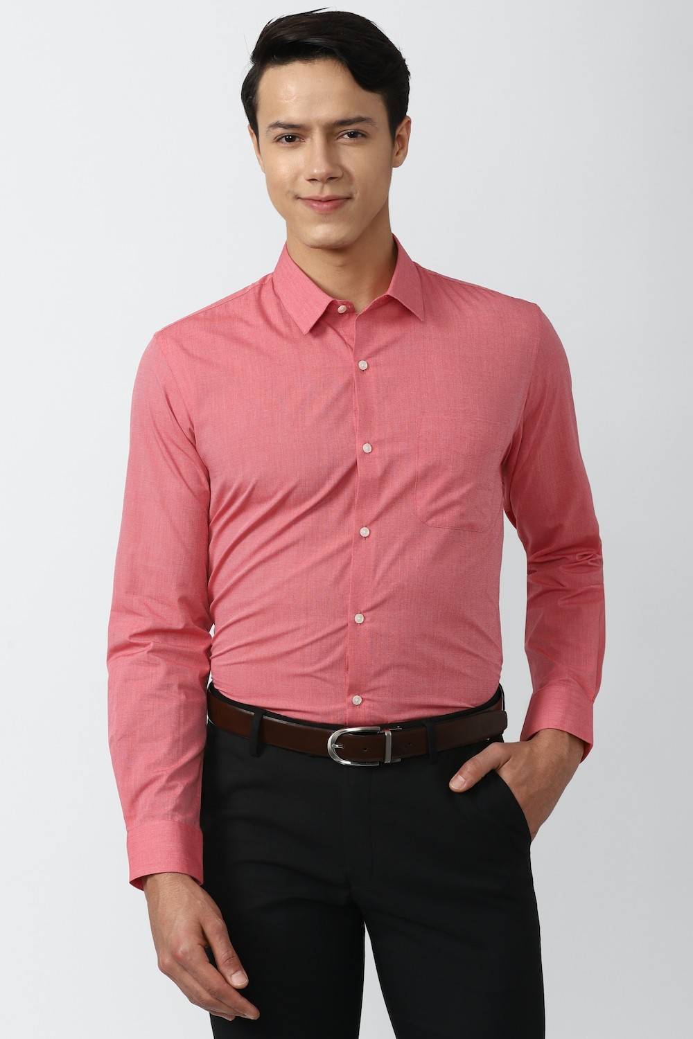 PETER ENGLAND Men Slim Fit Solid Spread Collar Formal Shirt