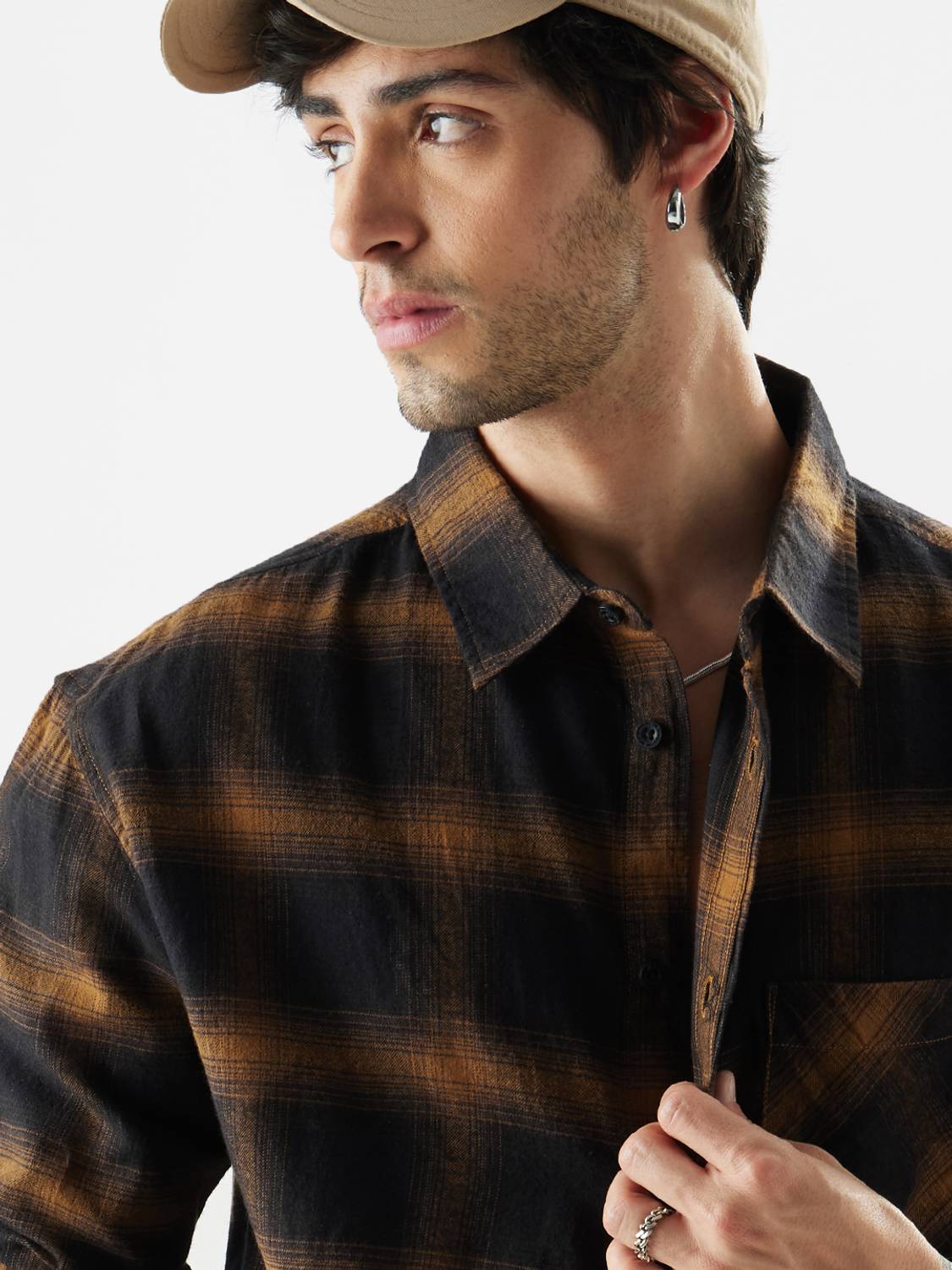 The द सोल्ड स्टोर Shirt - Image 4