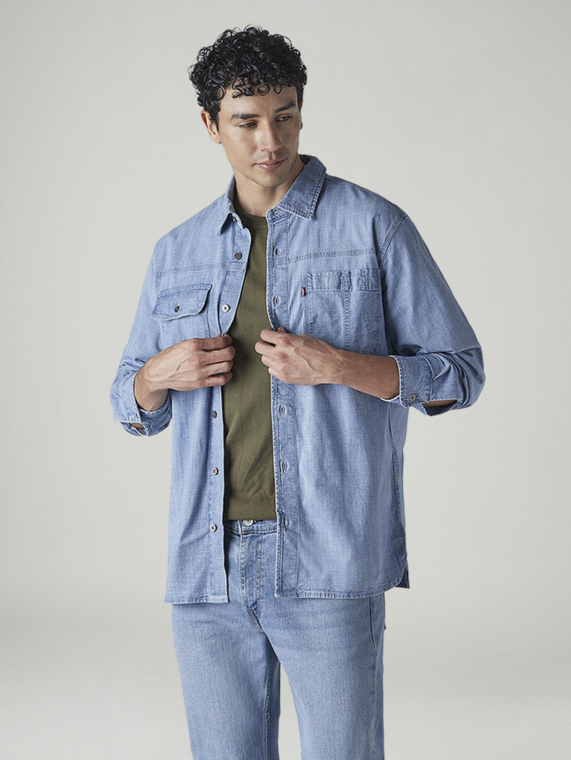 Image of LEVI'S Men Solid Casual Light Blue Shirt