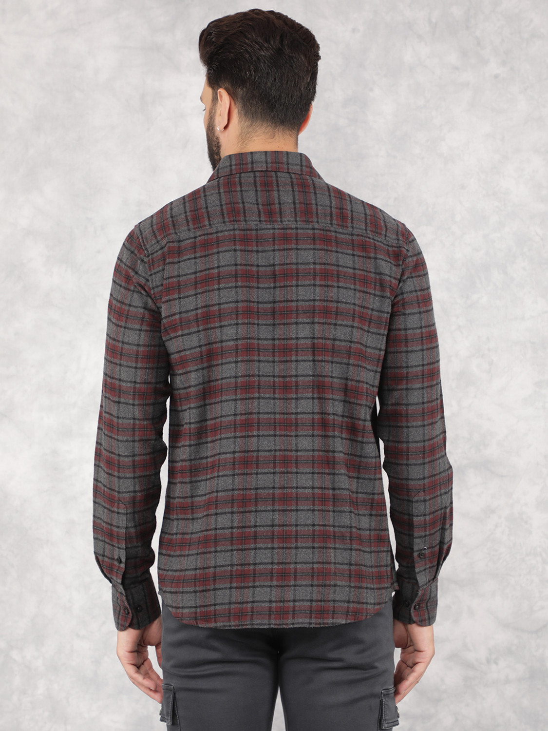 Image of CRIMSOUNE CLUB Men Checkered Casual Red Shirt