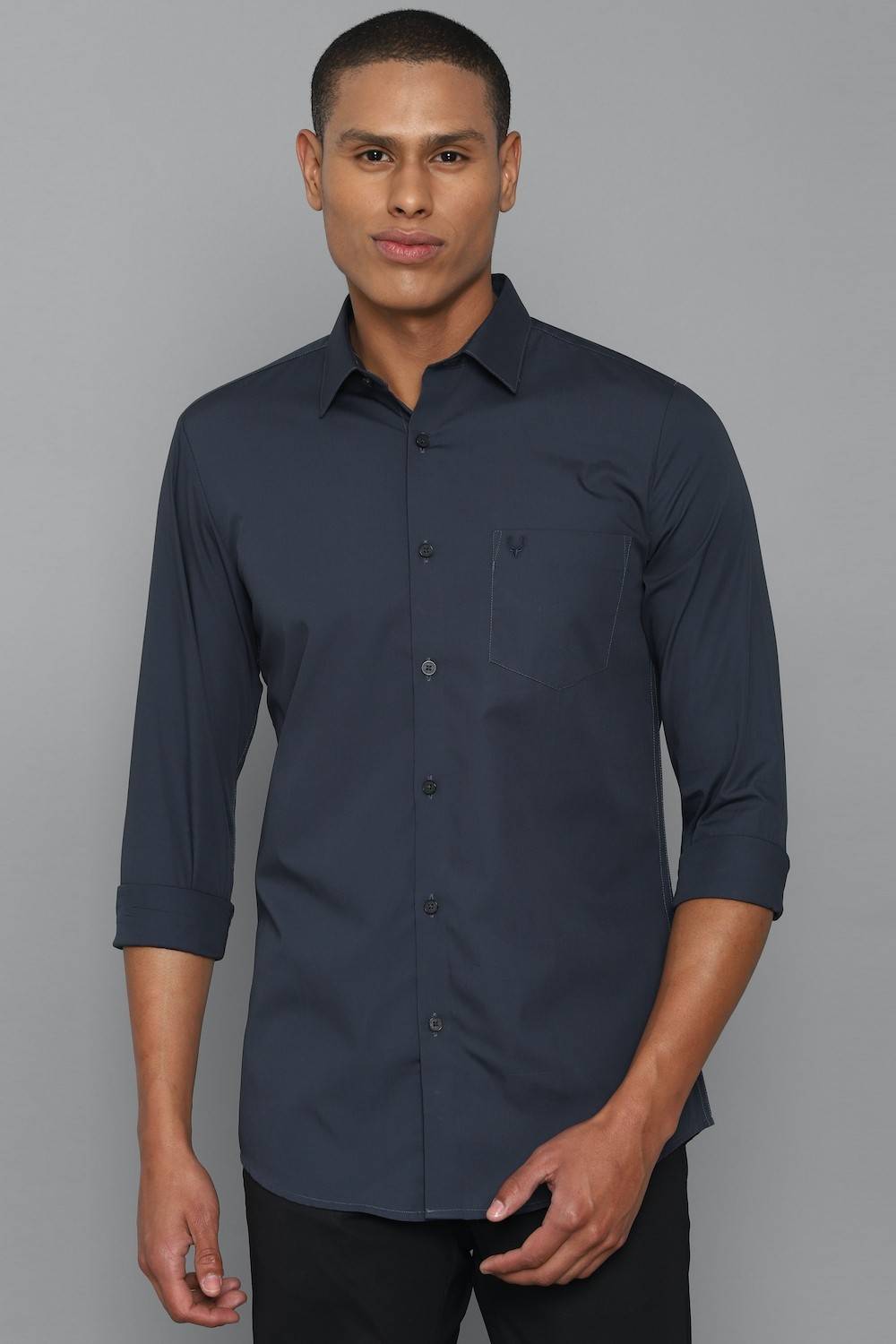 Allen Solly Men Solid Casual Dark Blue Shirt