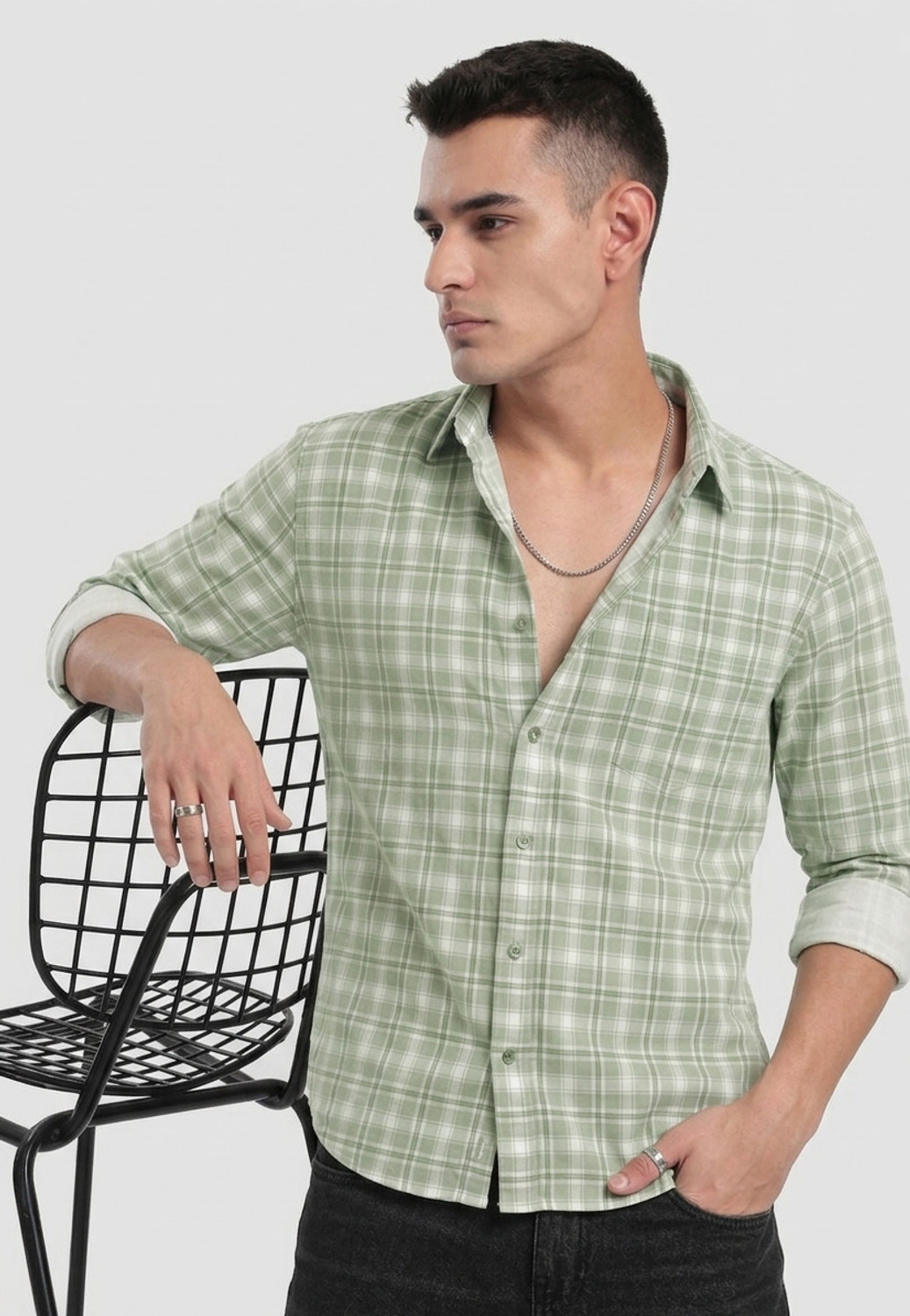 Image of Roadster Men Regular Fit Checkered Spread Collar Casual Shirt