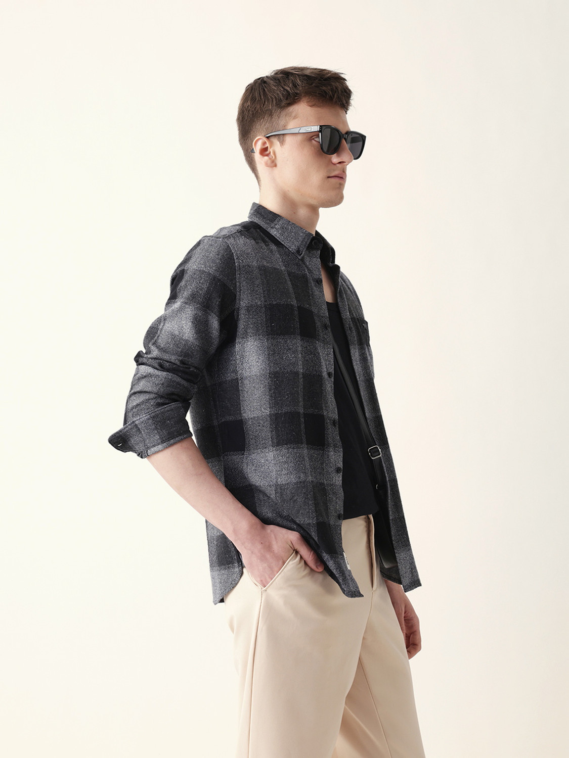 Image of THE BEAR HOUSE Men Checkered Casual Black, Grey Shirt