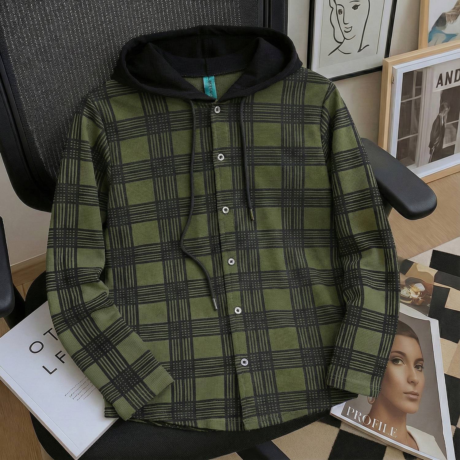 Try This Men Regular Fit Checkered Spread Collar Casual Shirt