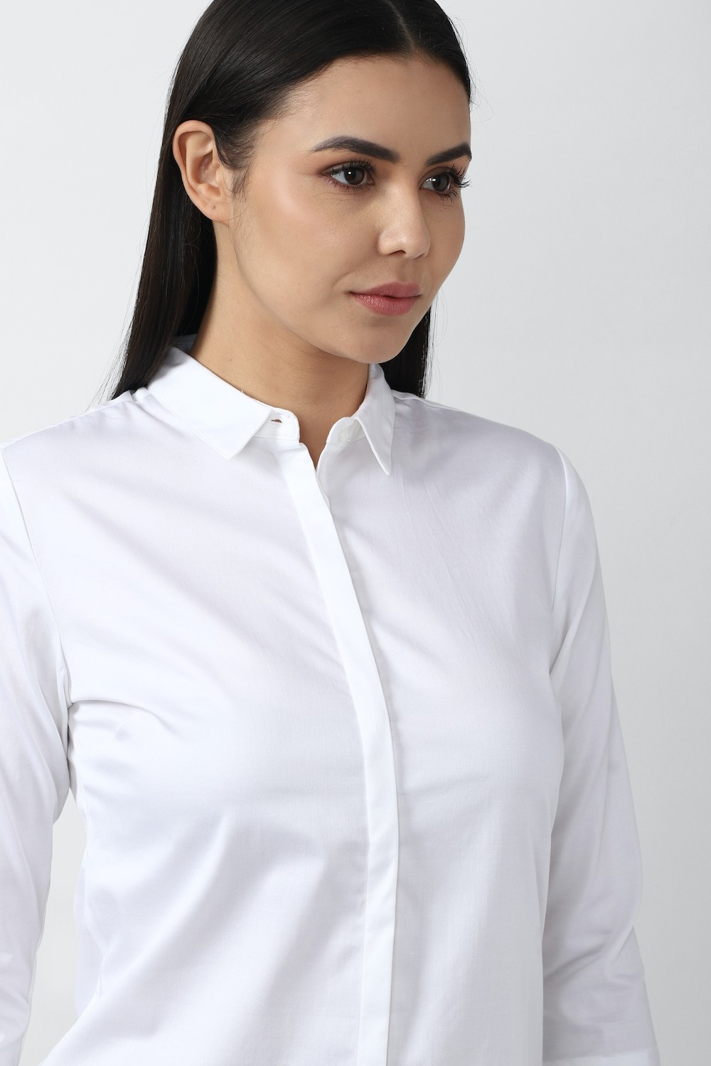 Image of VAN HEUSEN Women Solid Casual White Shirt