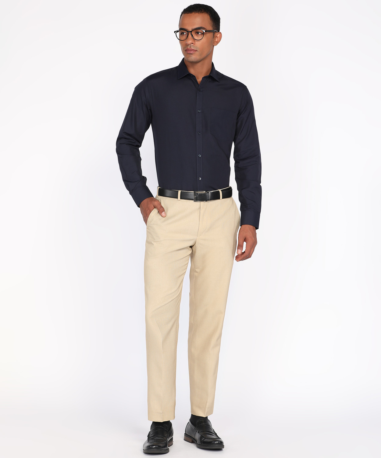 Image of PARK AVENUE Men Slim Fit Solid Cut Away Collar Formal Shirt