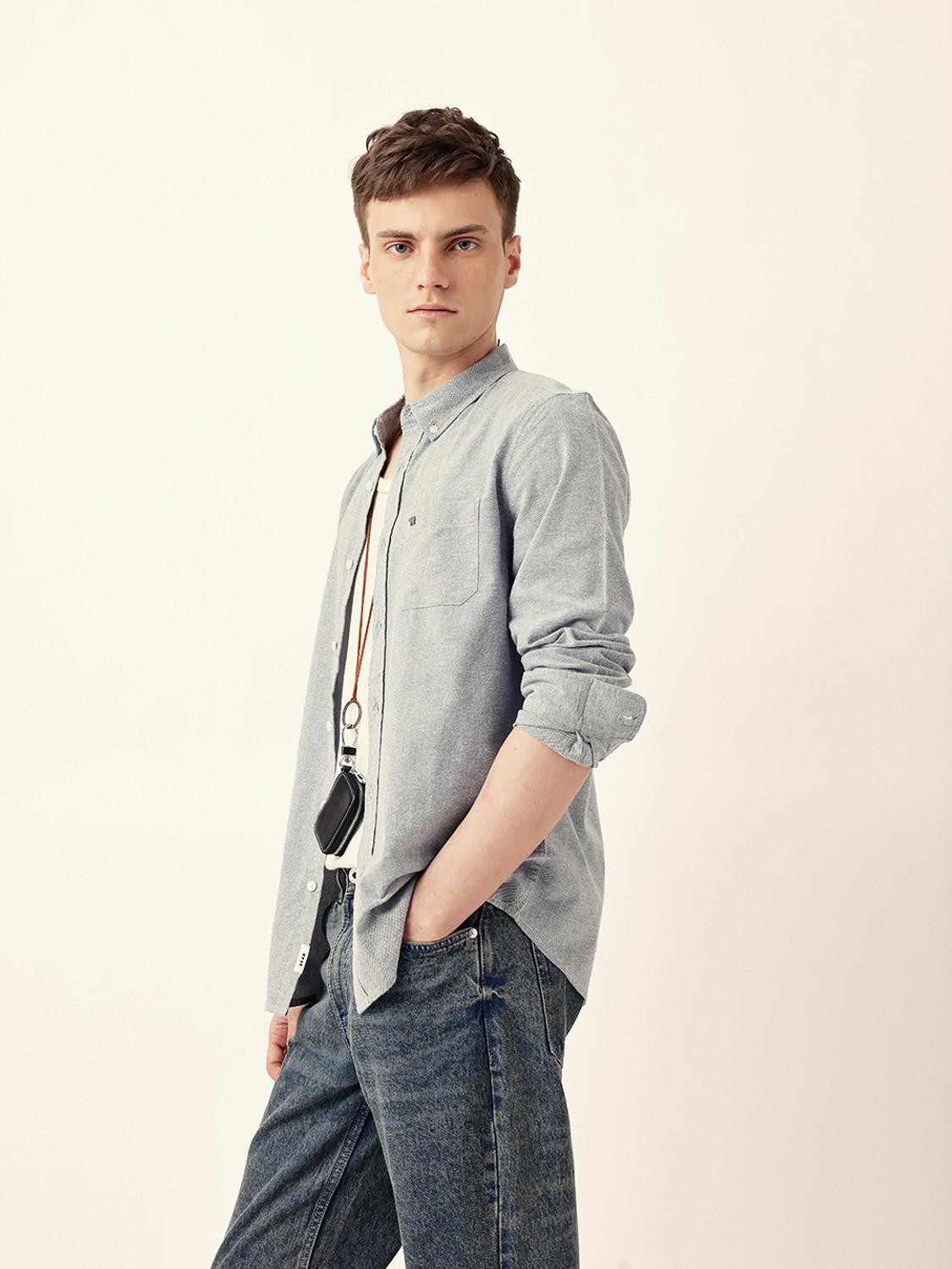 Image of THE BEAR HOUSE Men Solid Casual Grey Shirt