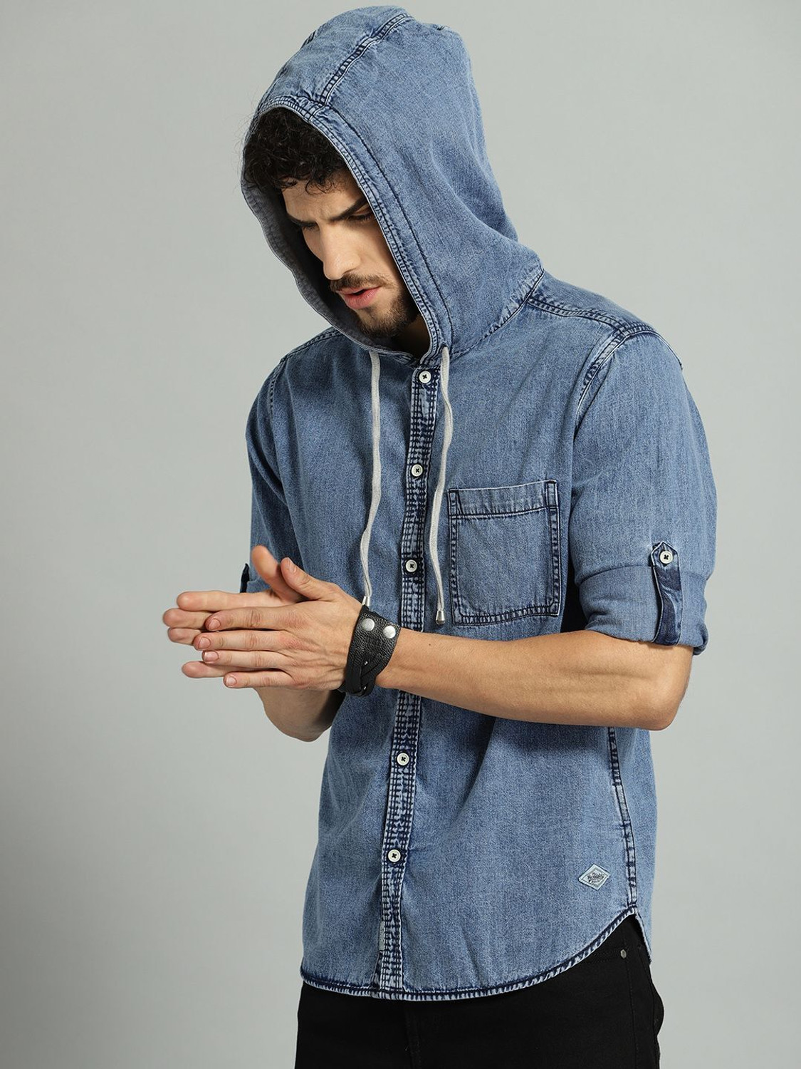 Image of Roadster Men Solid Casual Blue Shirt