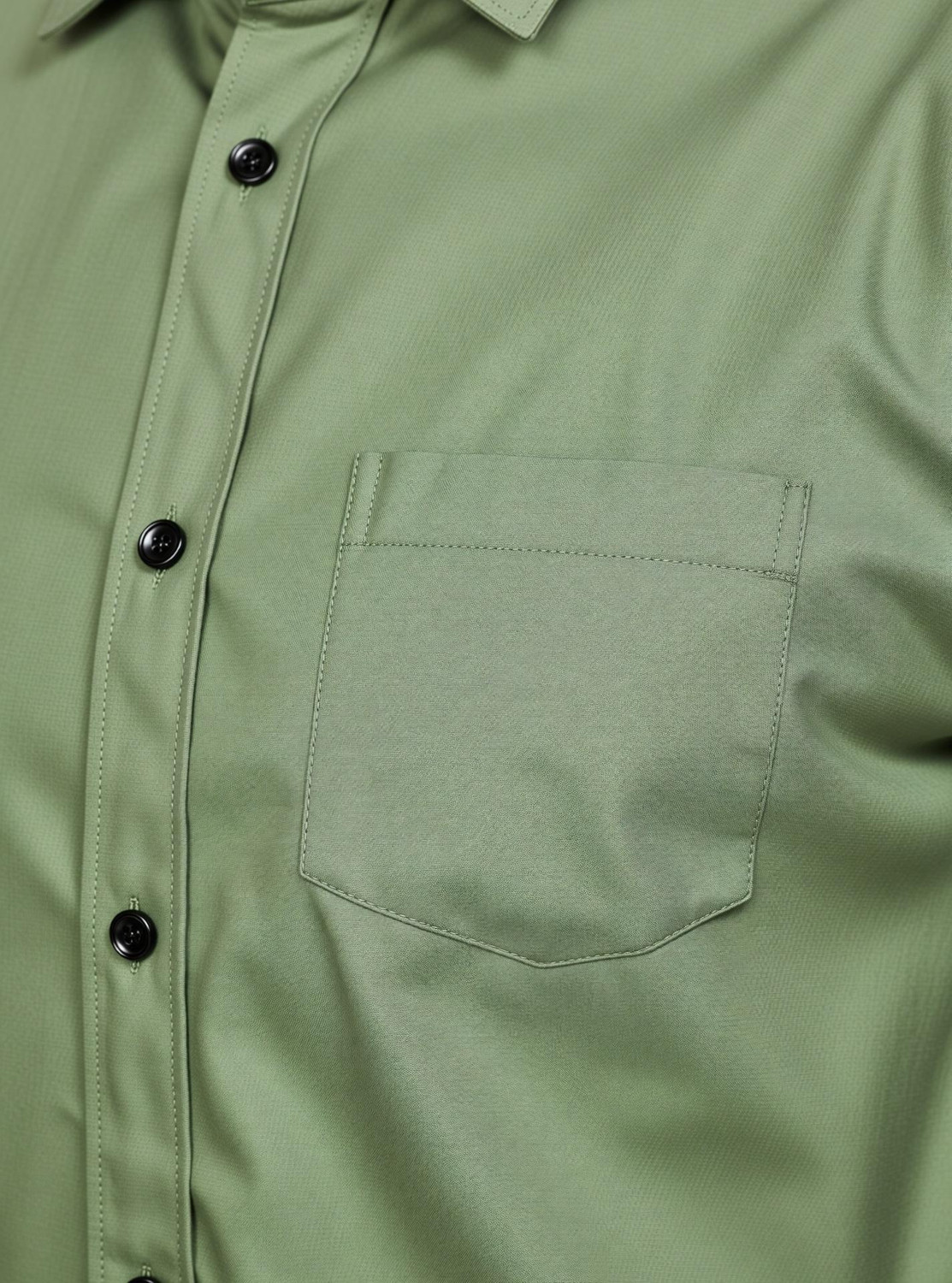 Image of Liza Martin Men Solid Formal Light Green Shirt