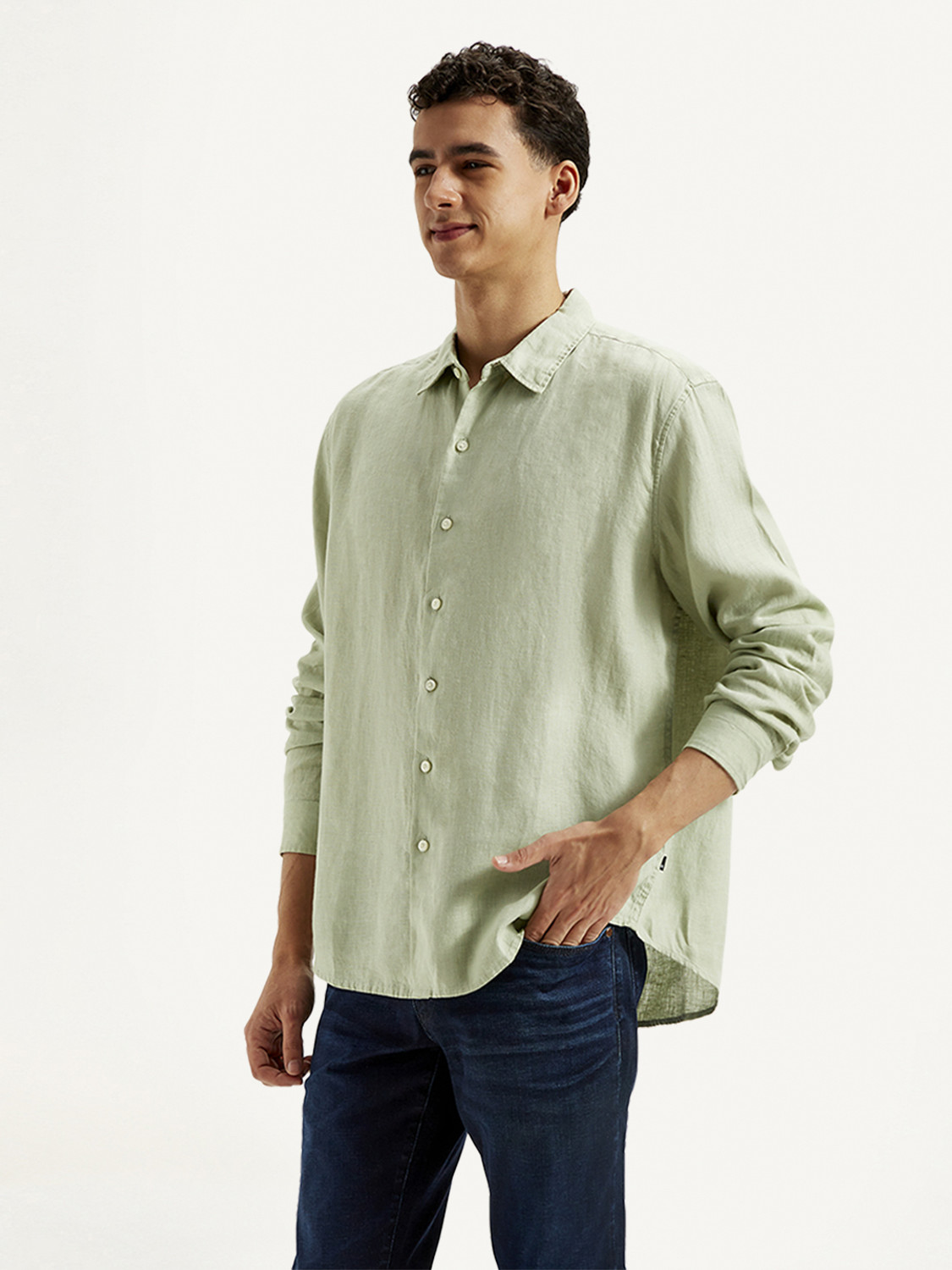 Image of LEVI'S Men Solid Casual Light Green Shirt