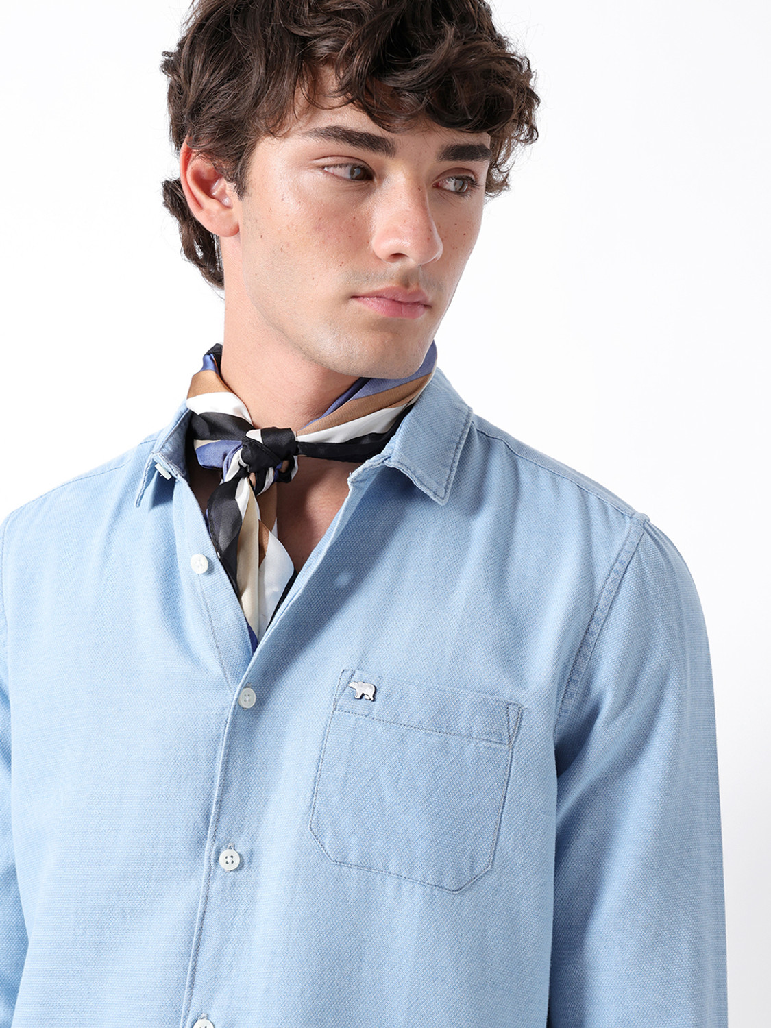 Image of THE BEAR HOUSE Men Solid Casual Blue Shirt