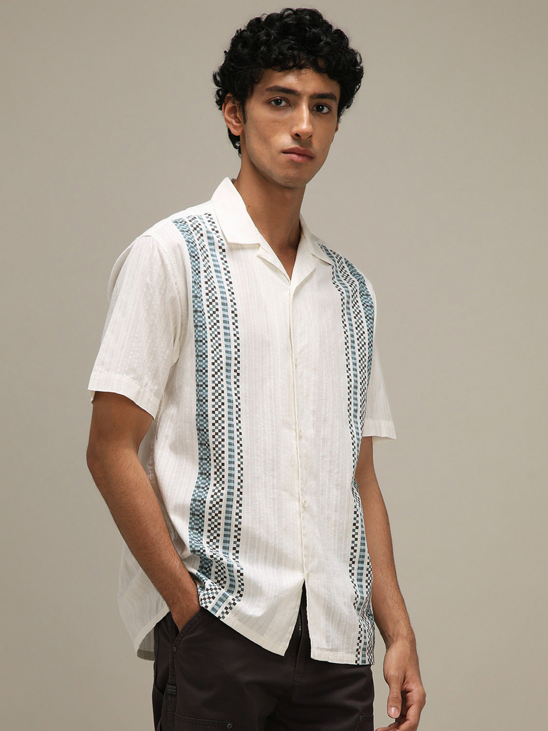Image of MUFTI Men Relaxed Fit Geometric Print Spread Collar Casual Shirt