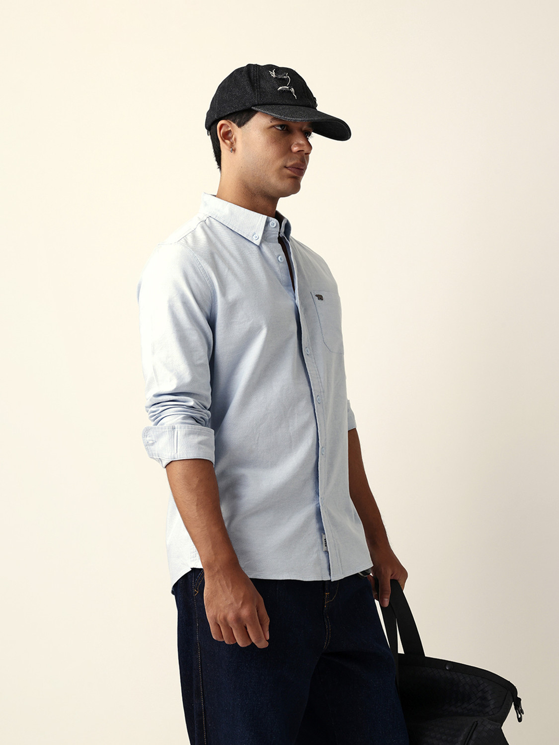 Image of THE BEAR HOUSE Men Solid Casual Blue Shirt