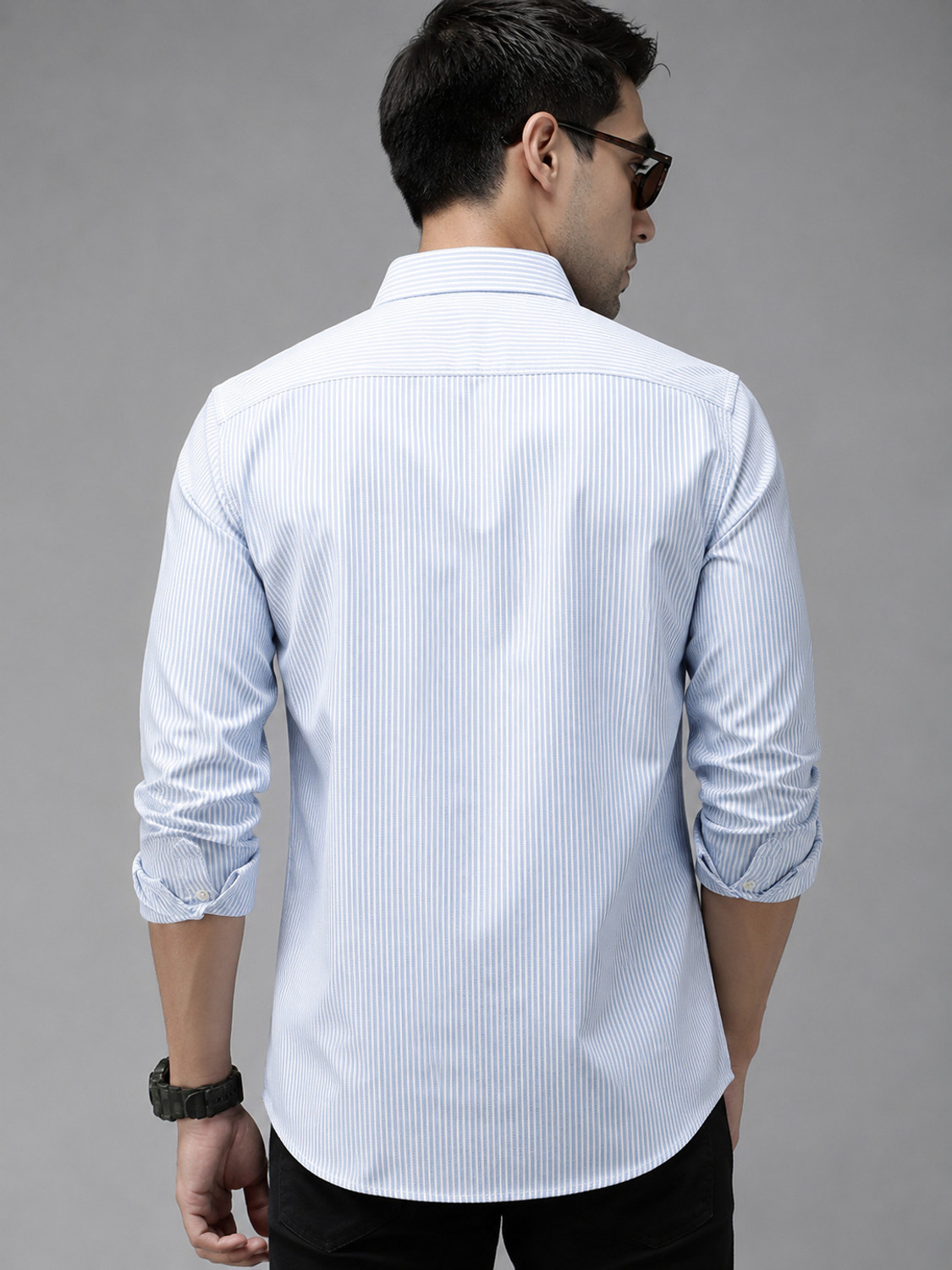 Image of Roadster Men Regular Fit Striped Spread Collar Casual Shirt
