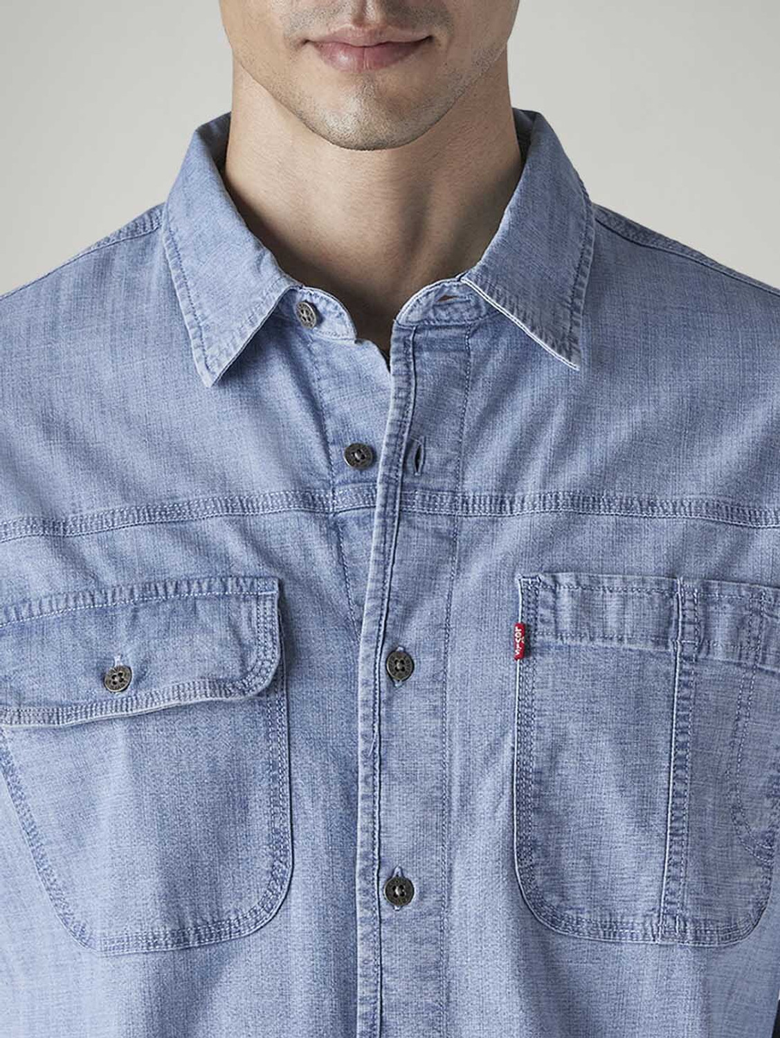 Image of LEVI'S Men Solid Casual Light Blue Shirt