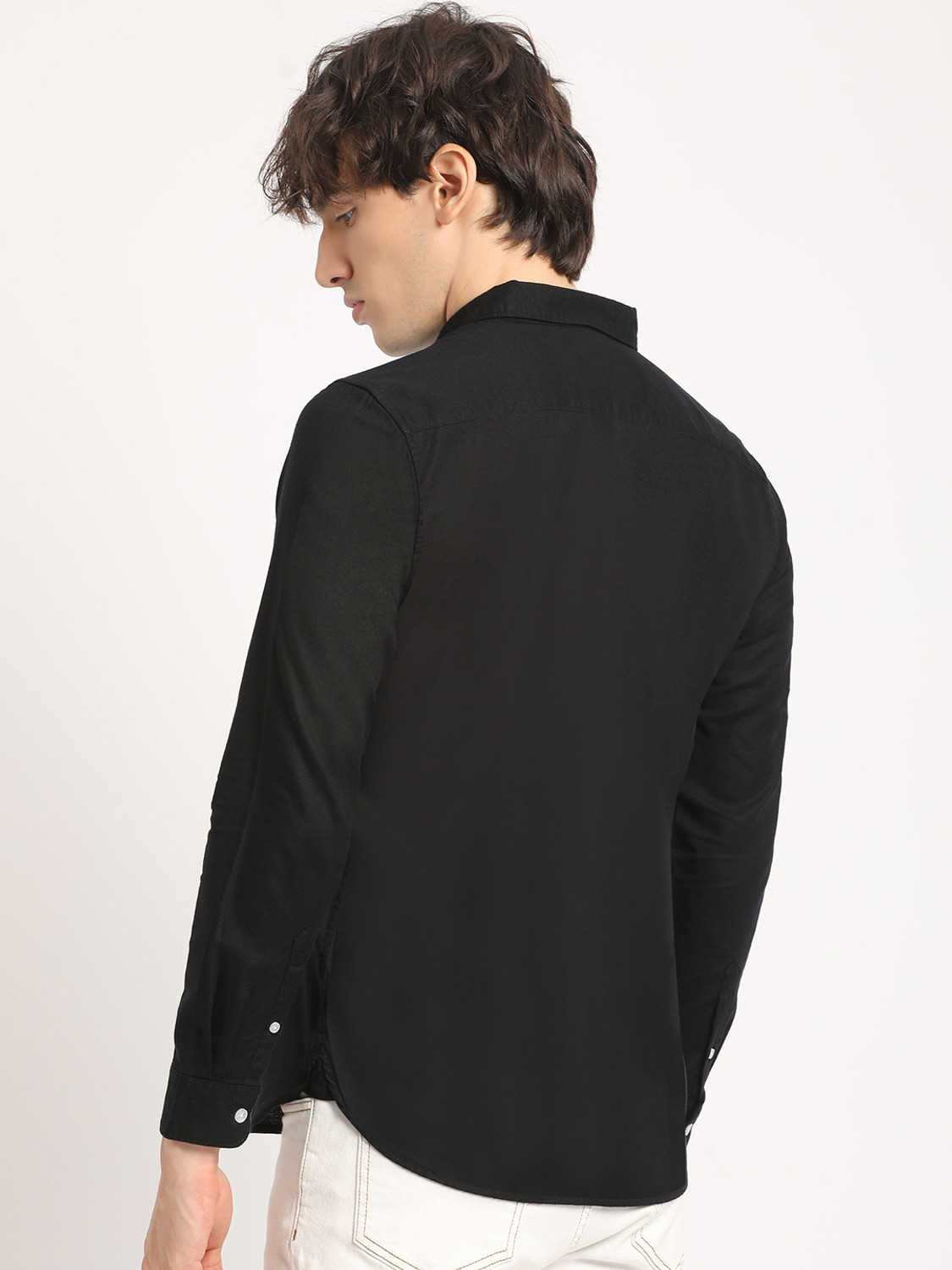 Image of THE BEAR HOUSE Men Solid Casual Black Shirt