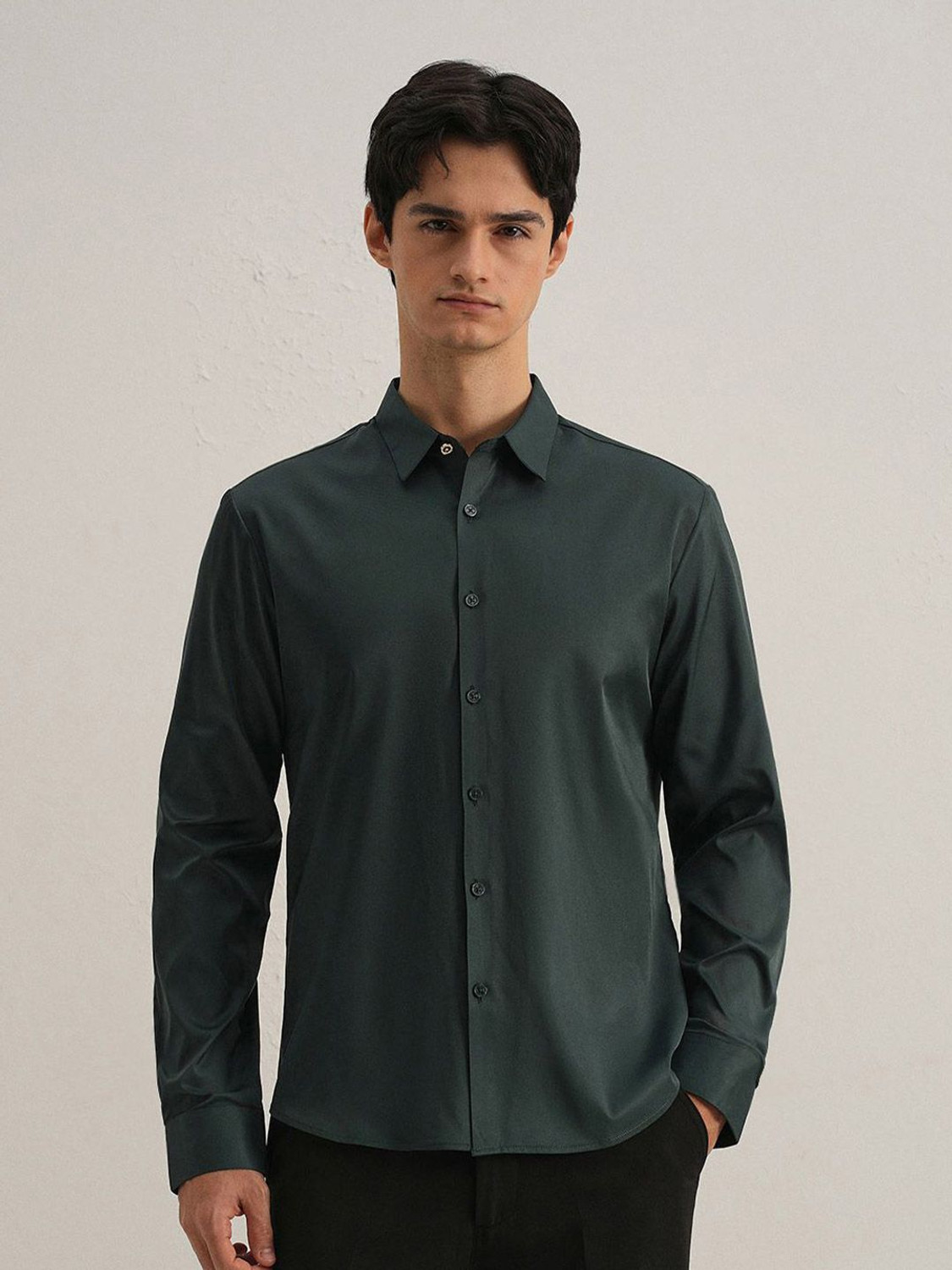 Image of Banana Club Men Solid Casual Green Shirt