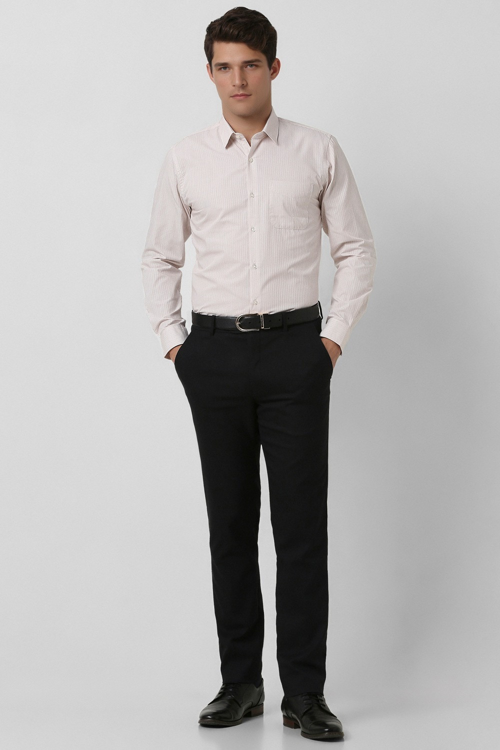 Image of PETER ENGLAND Men Slim Fit Checkered Spread Collar Formal Shirt