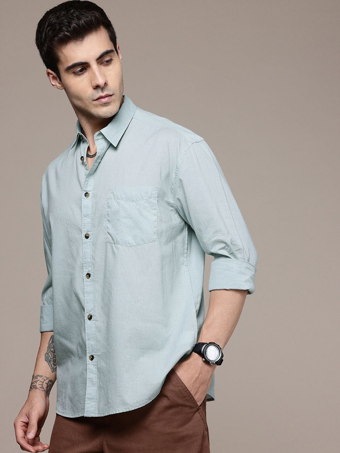 Image of Roadster Men Solid Casual Green Shirt